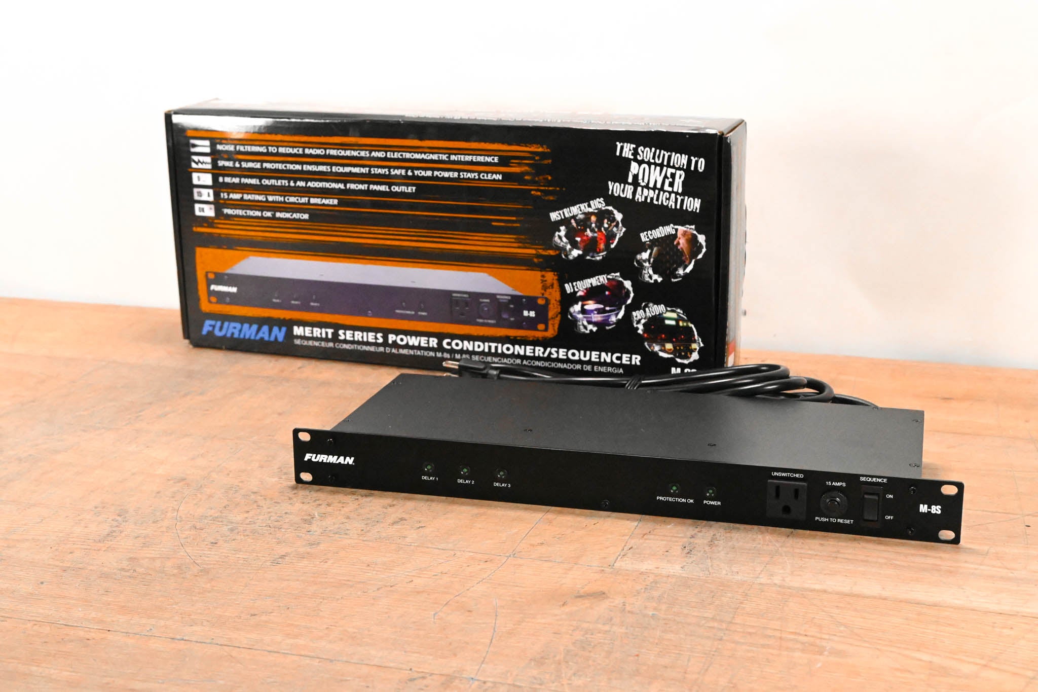 Furman M-8S 15A Standard Power Conditioner with Sequencer