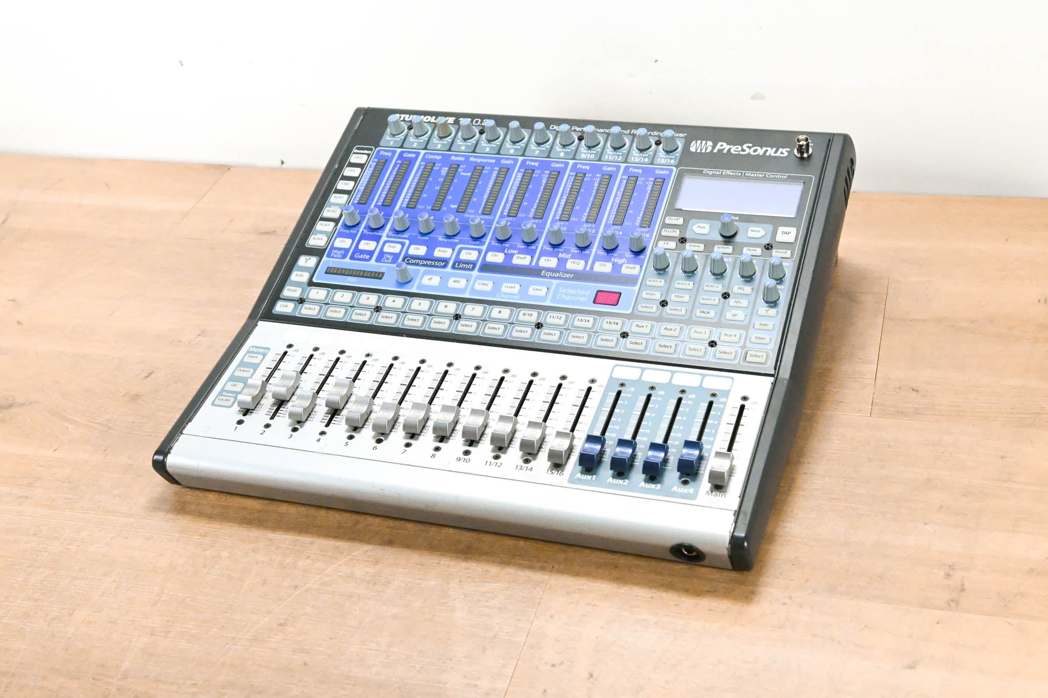 PreSonus StudioLive 16.0.2 16-Channel Digital Mixer