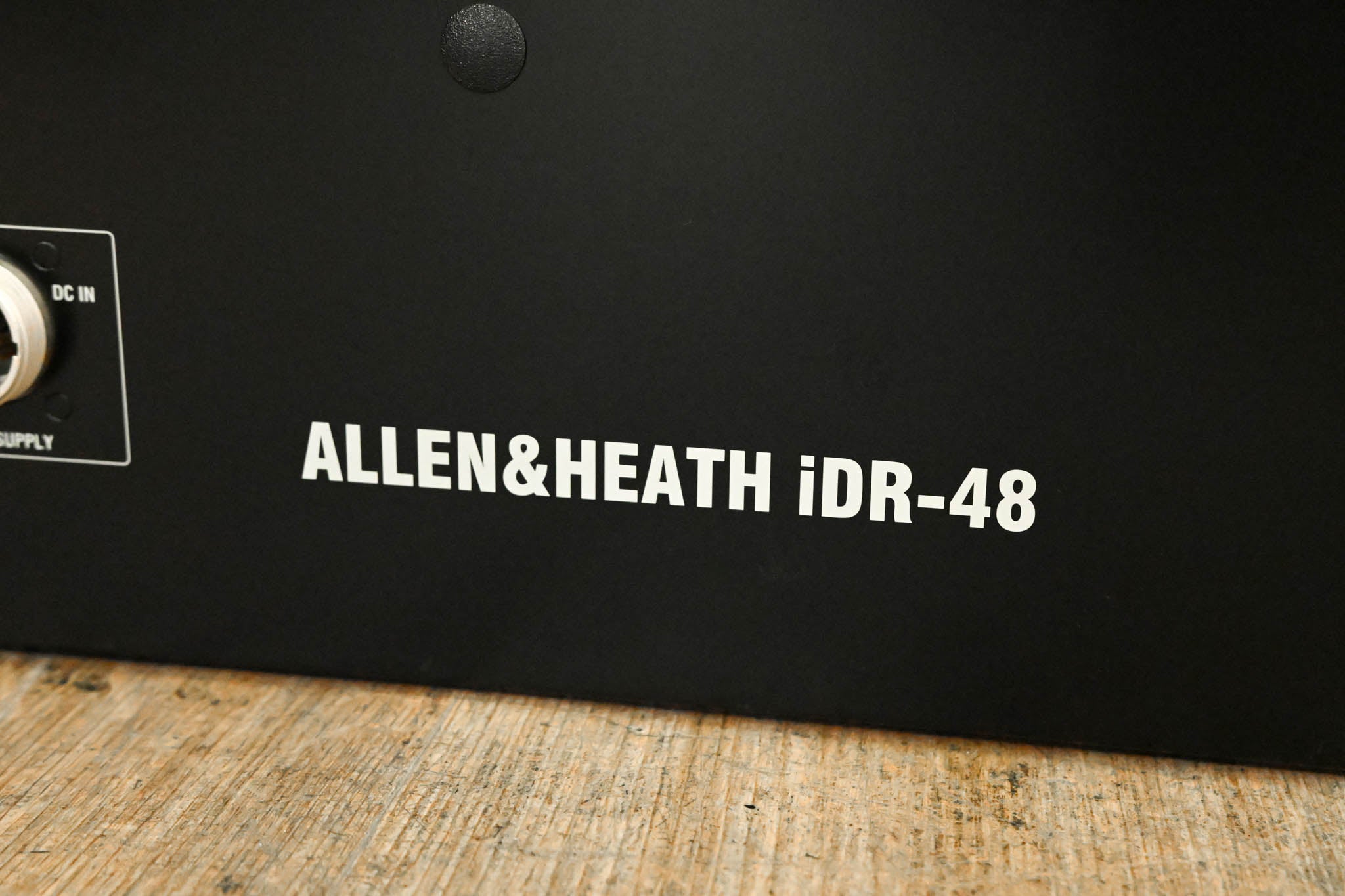 Allen & Heath iLive-T112 Mixing Surface with iDR-48 Fixed Format MixRack