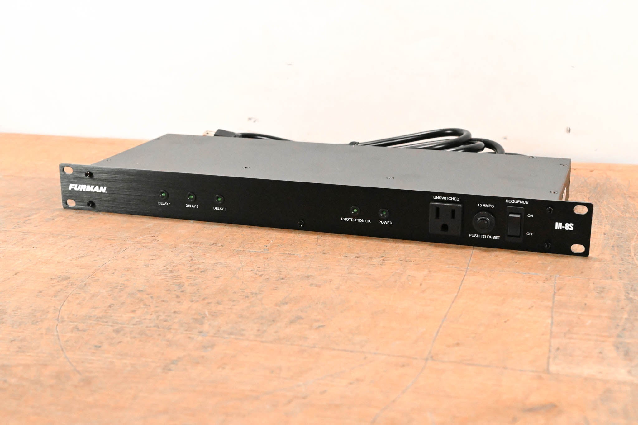 Furman M-8S 15A Standard Power Conditioner with Sequencer