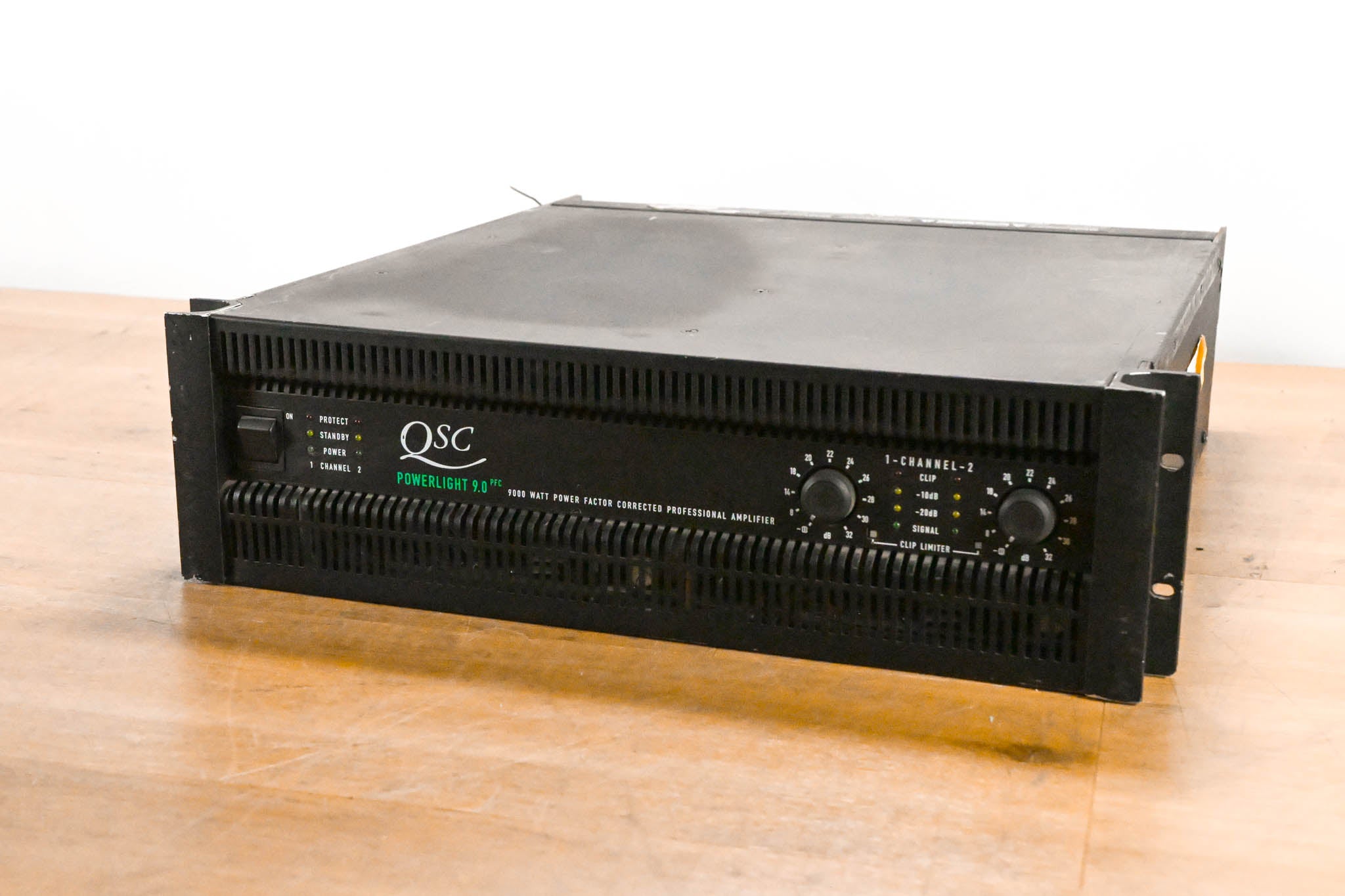 QSC PowerLight 9.0 PFC Power Factor Corrected 2-Channel Power Amplifier