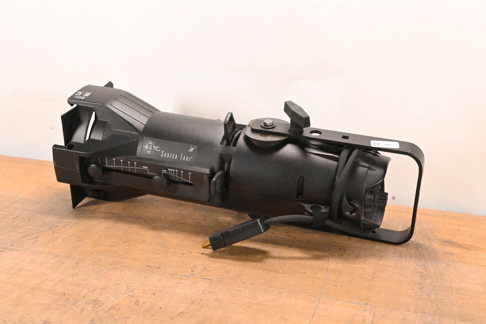 ETC Source Four Jr 25-50 Degree Zoom 575 Ellipsoidal Light