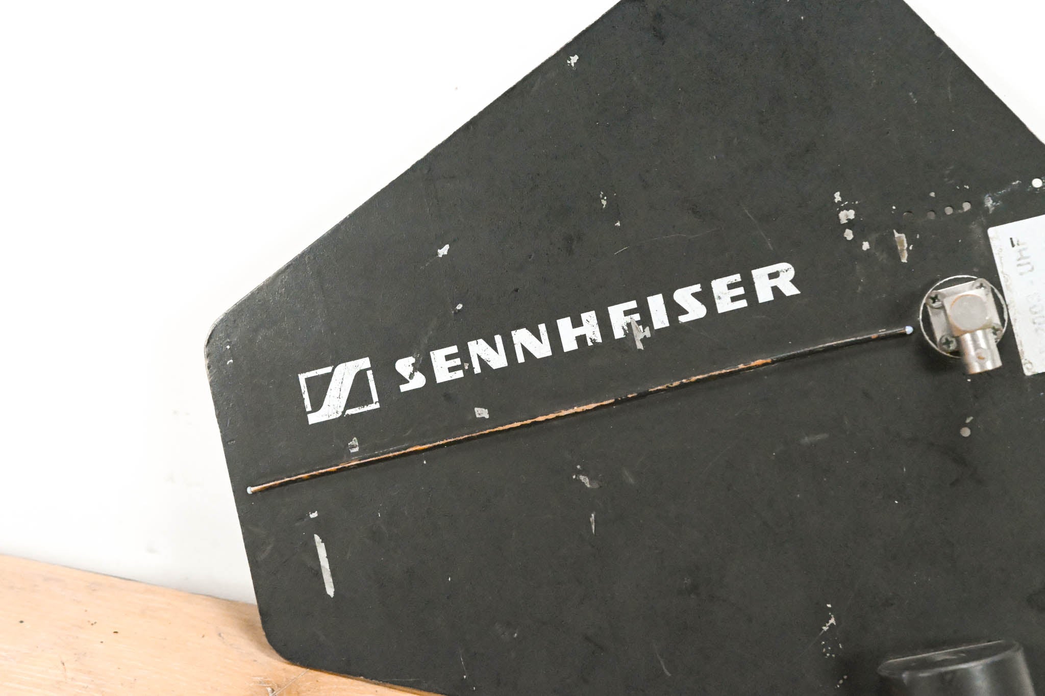 Sennheiser A 2003-UHF Passive Directional Antenna