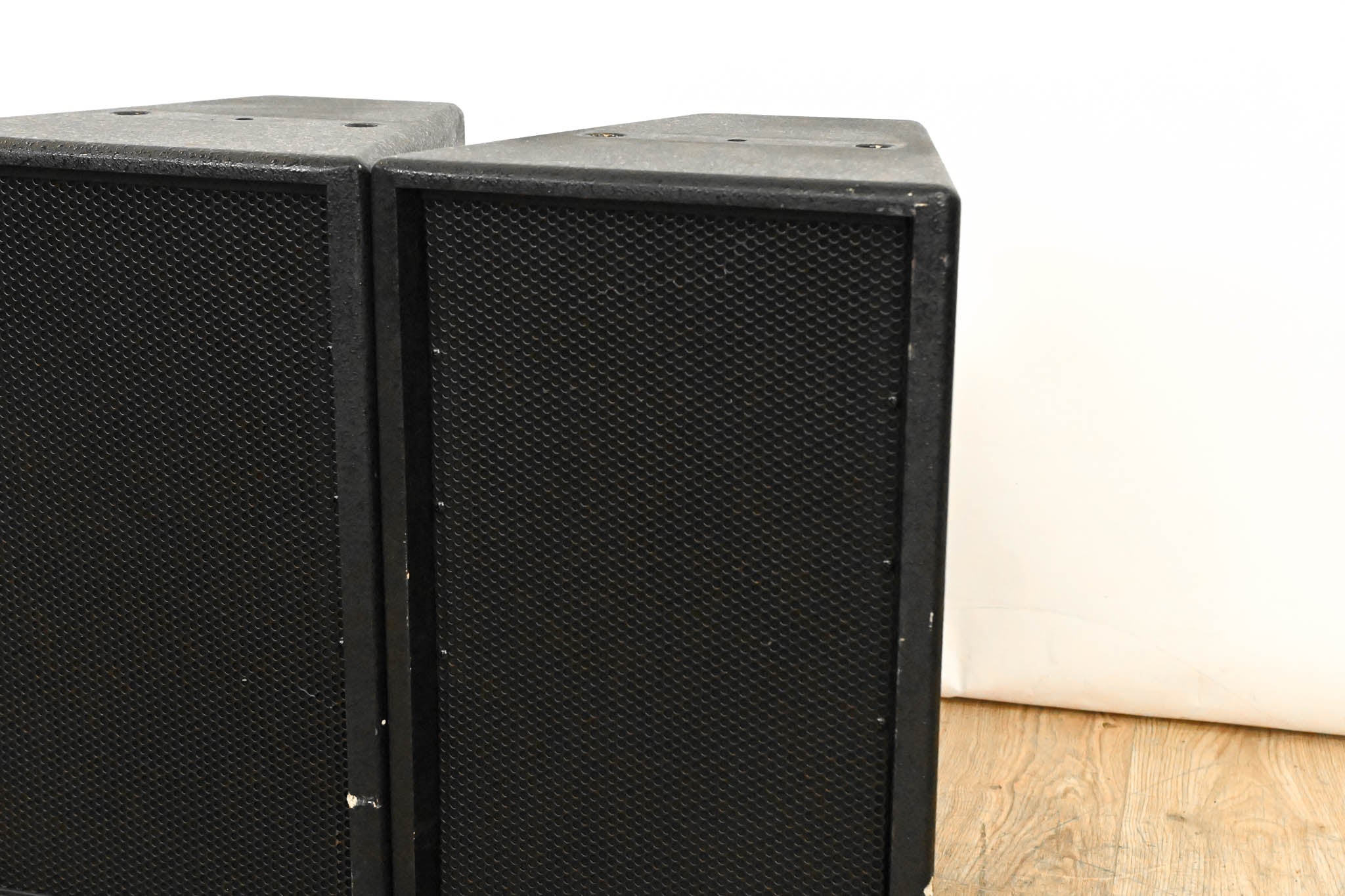EAW VFR109i Two-Way Full-Range Loudspeaker (PAIR)