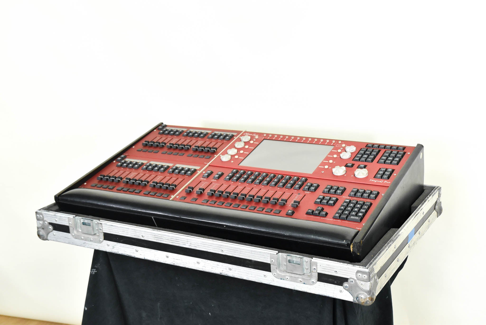 ChamSys MagicQ MQ200 Pro Lighting Control Console with Case