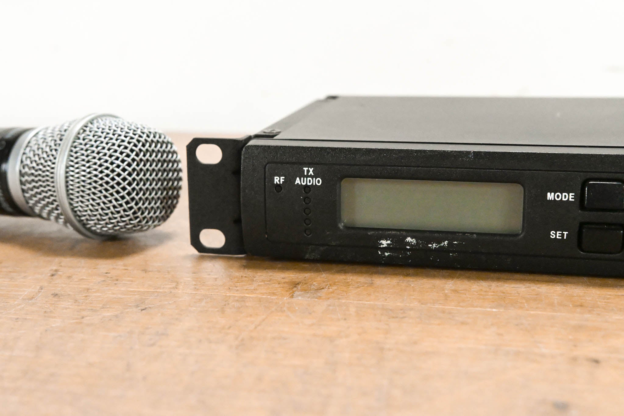 Shure ULXS24/SM86-M1 Handheld Wireless Mic System 662-698 MHz (NO PSU)