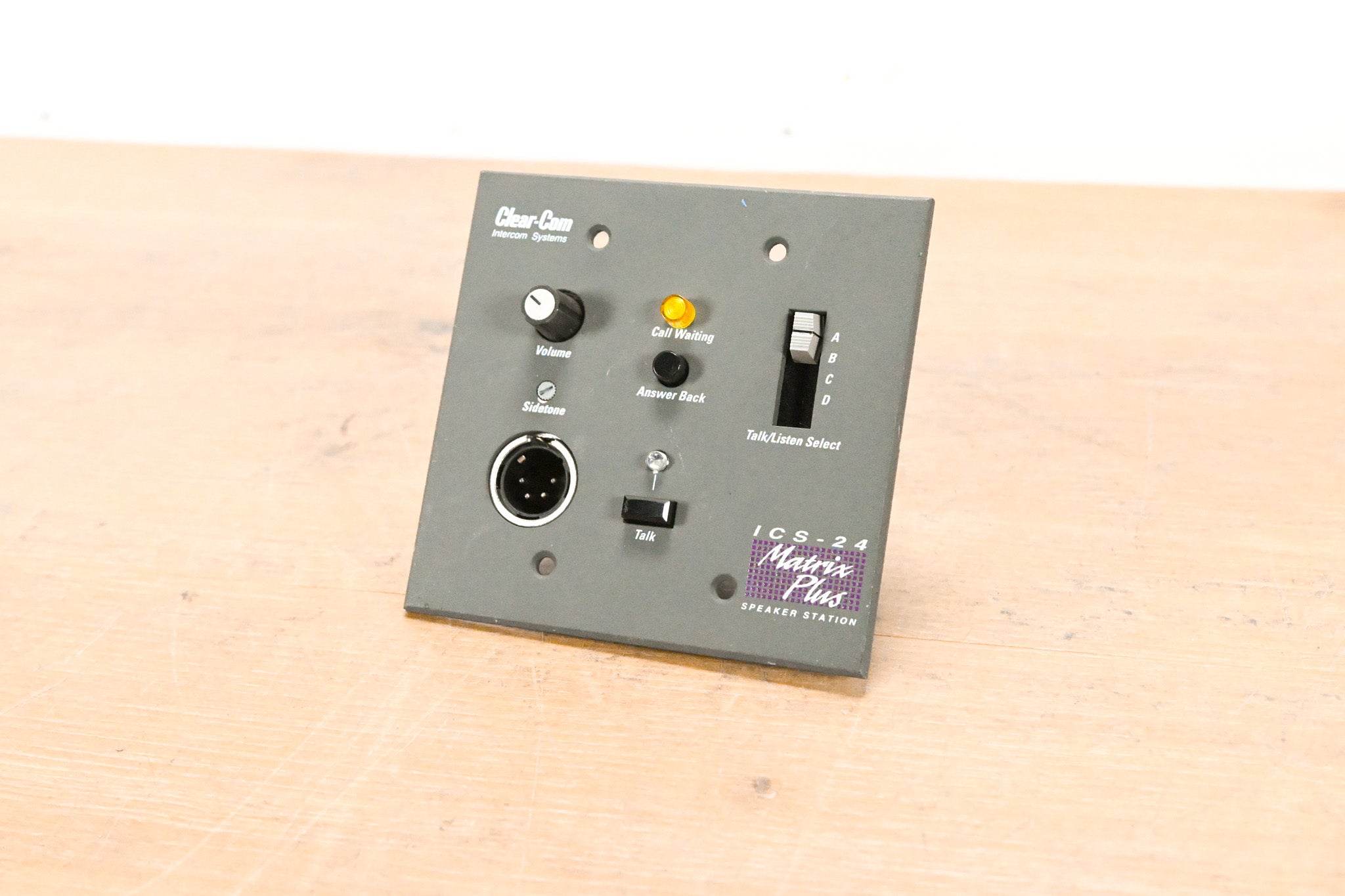 Clear-Com ICS-24 Matrix Plus 4-Channel Speaker Station Wall Panel