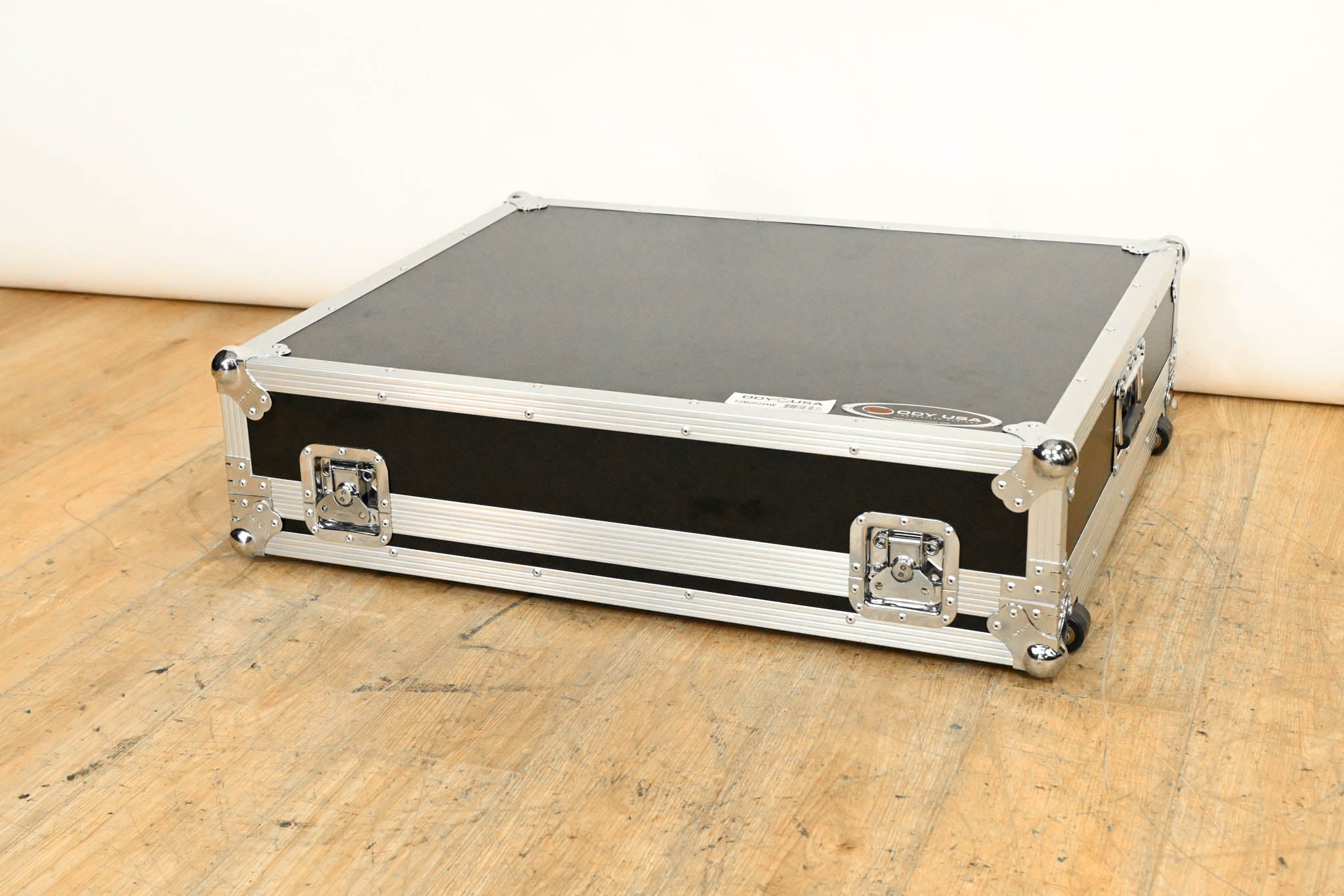 Odyssey FZMGP24XW Flight Case for Yamaha MGP 24X Mixer with Wheels