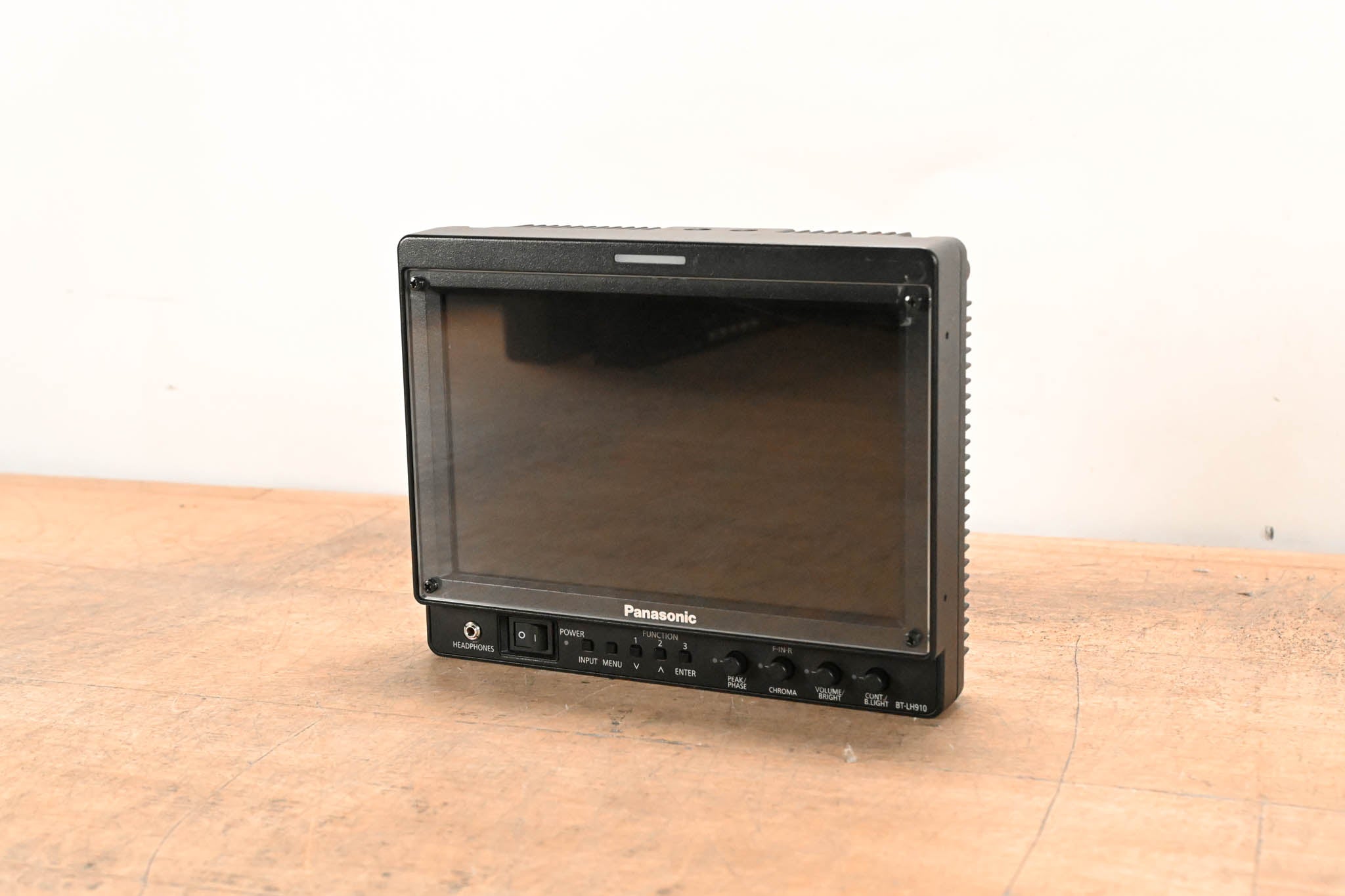 Panasonic BT-LH910G 9" LCD HDMI / SDI Video Monitor (NO POWER SUPPLY)