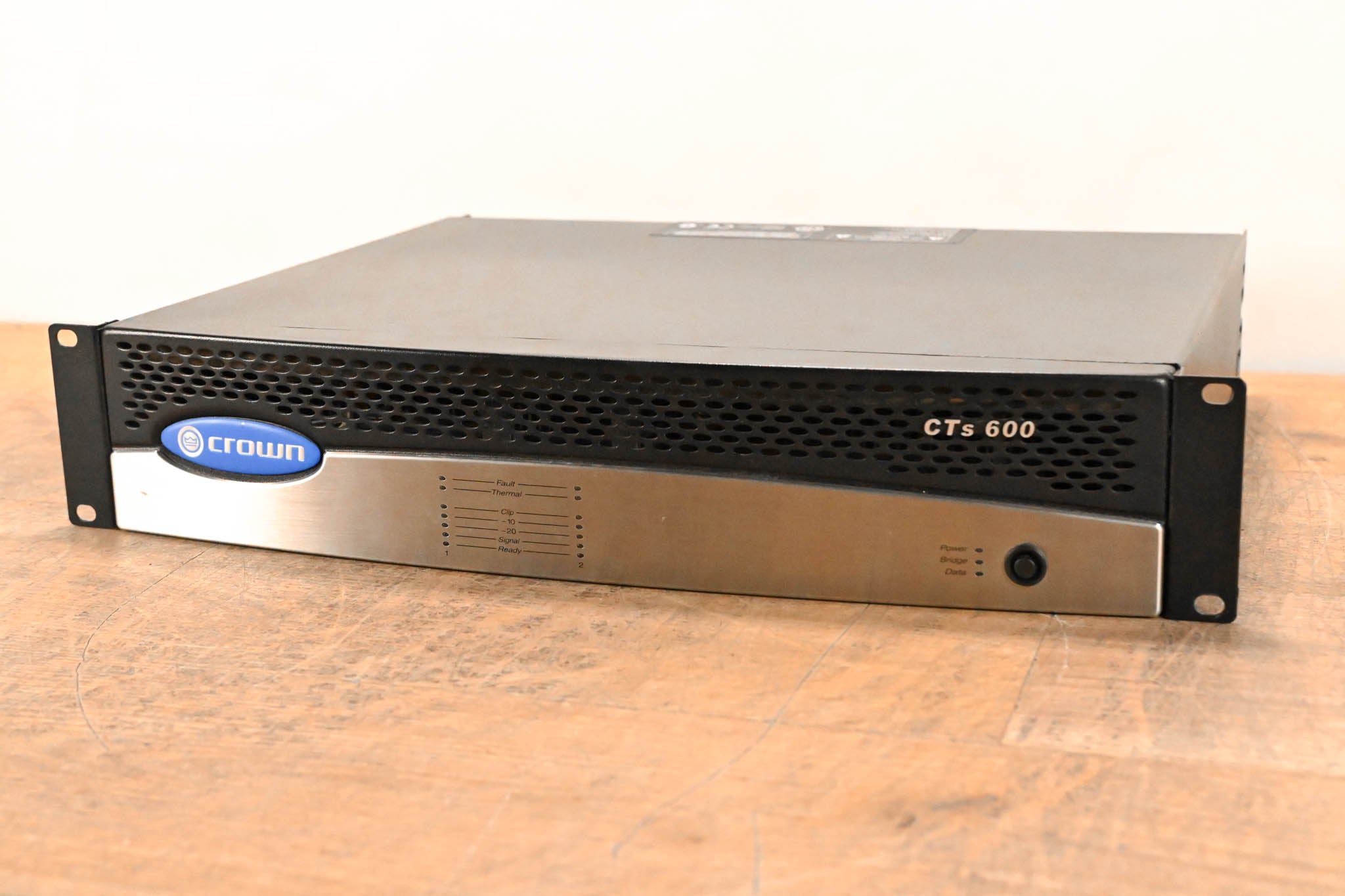 Crown CTs 600 Two-Channel 300W Power Amplifier