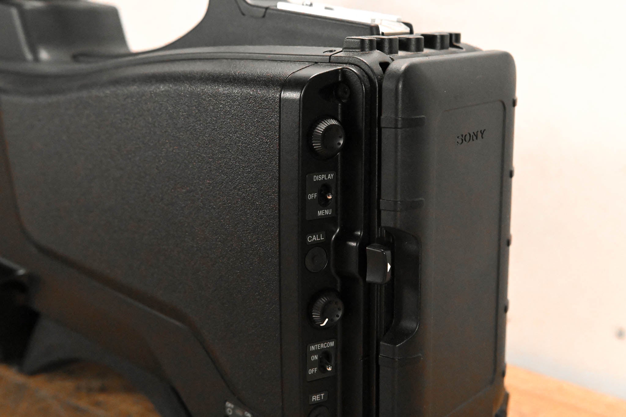 Sony HXC-D70 HD/SD Studio Camera