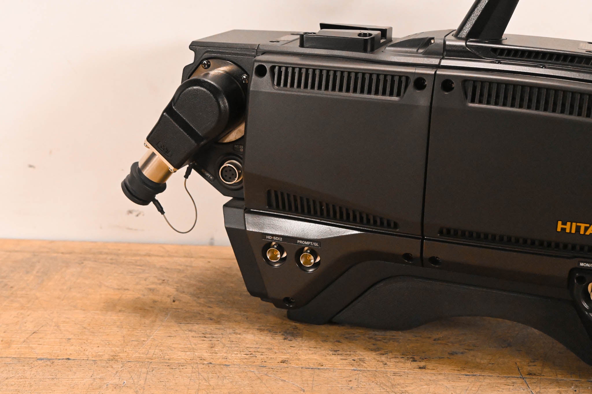 Hitachi Z-HD5000 HDTV Camera with CA-HF1000 Camera Adaptor