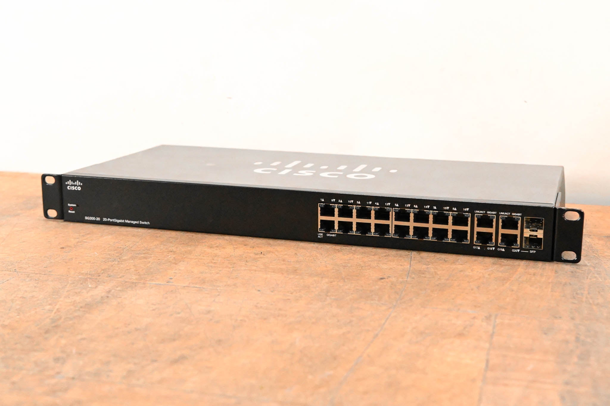 Cisco SG300-20 20-Port Gigabit Managed Switch
