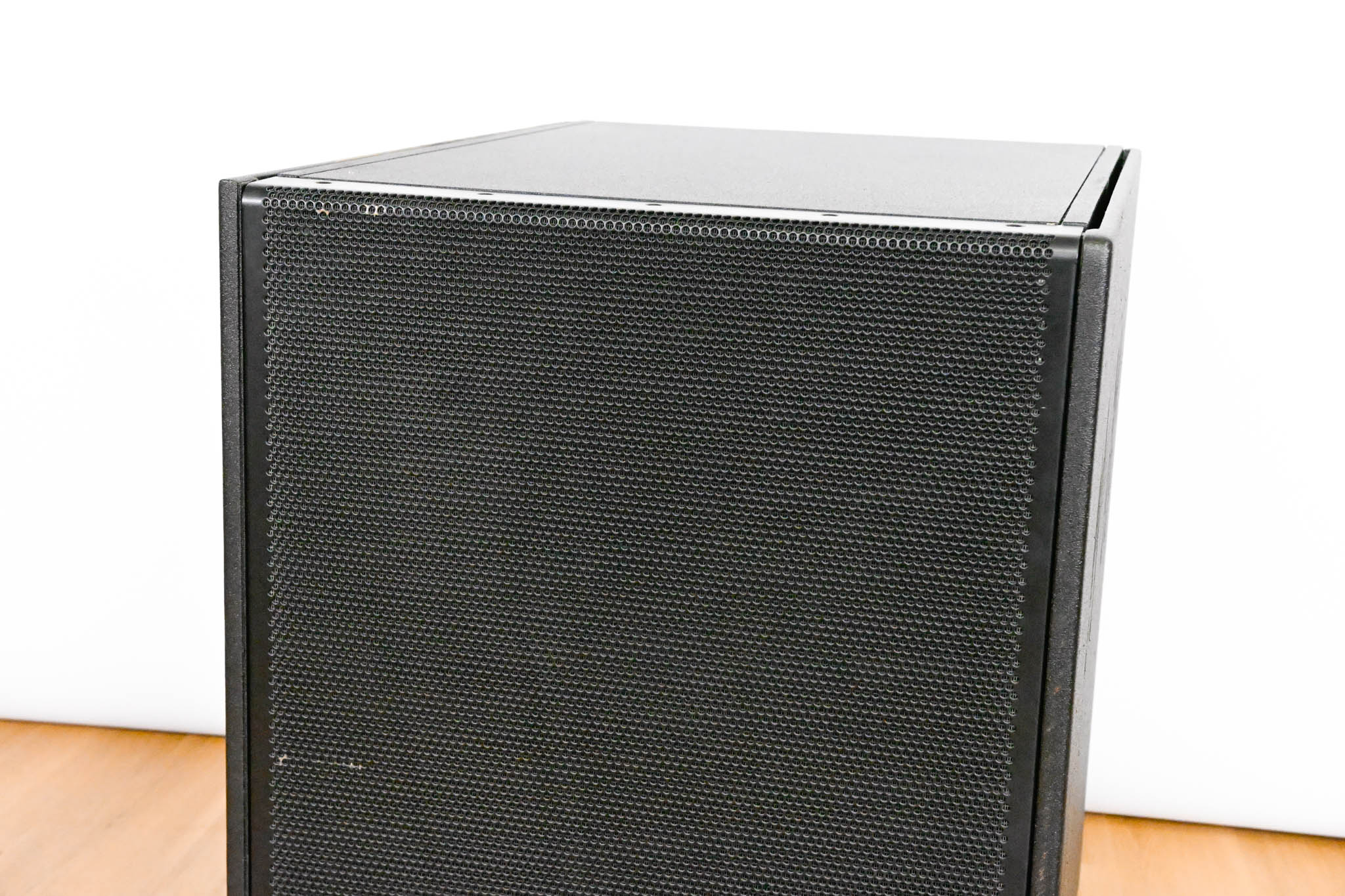 Electro-Voice (EV) EVA-2151D Dual 15" Passive Line Array Subwoofer