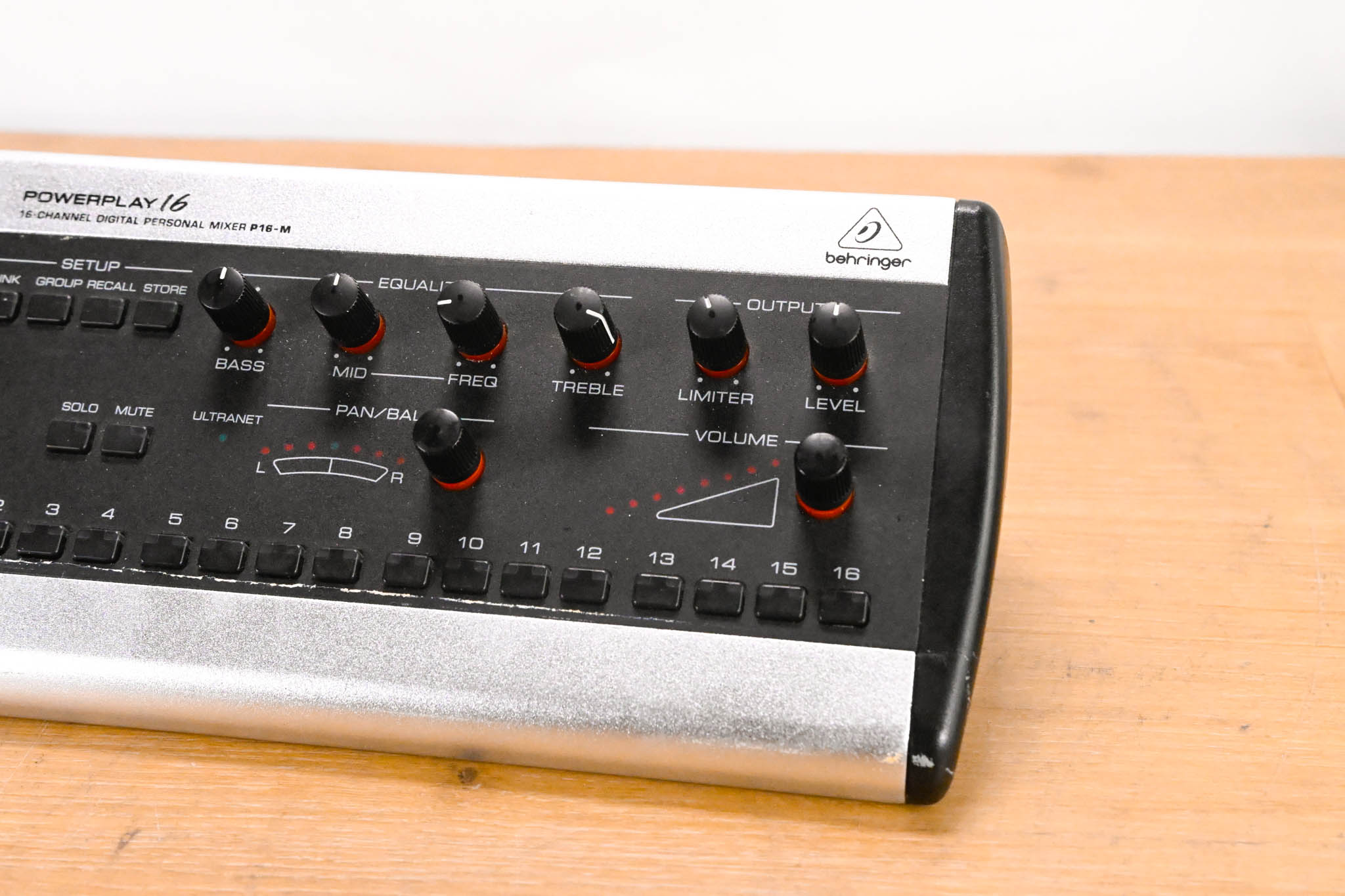 Behringer Powerplay P16-M 16-Channel Digital Personal Mixer