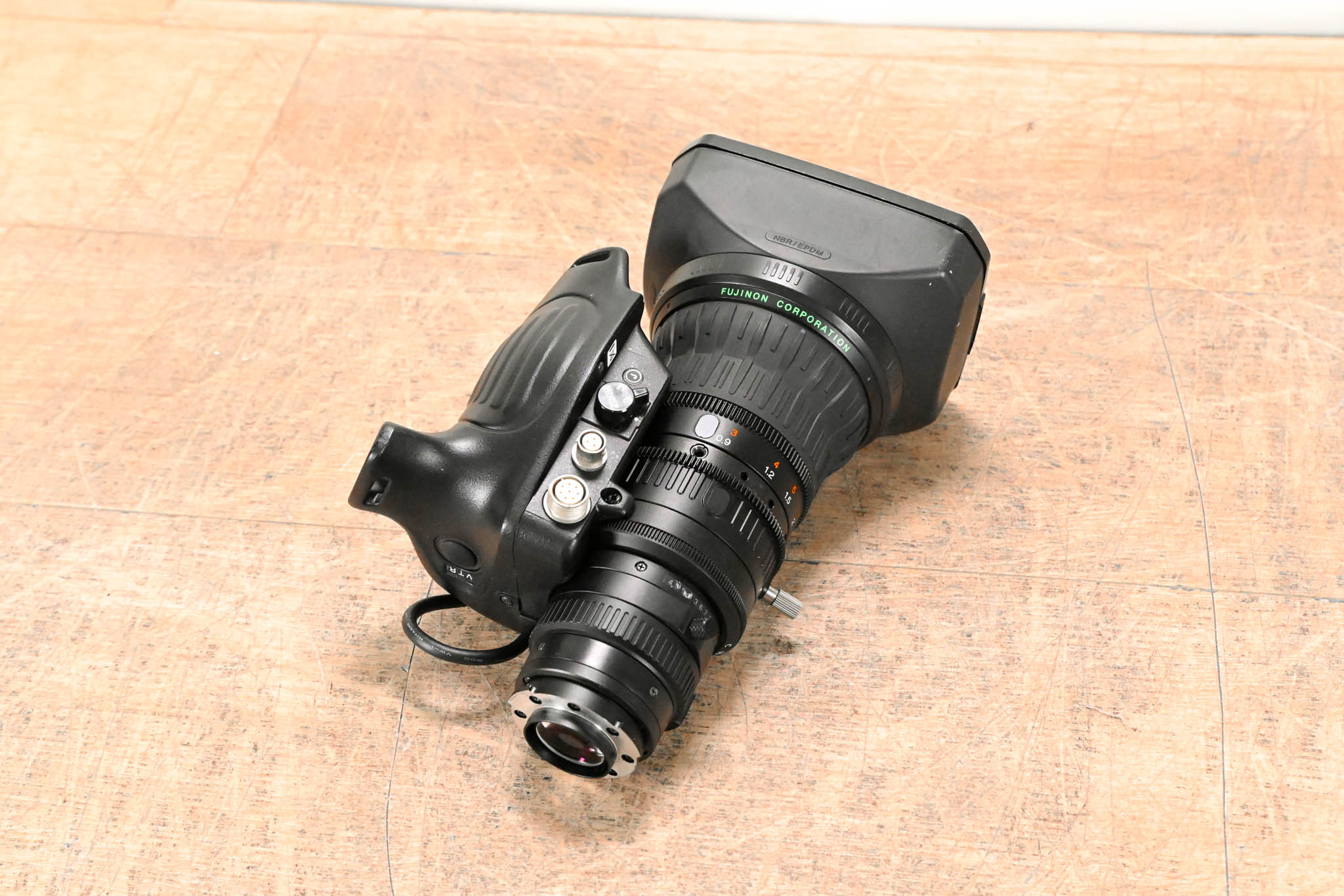 Fujinon Th17x5BRMU Broadcast Zoom Lens - 1:1.4/5-85mm