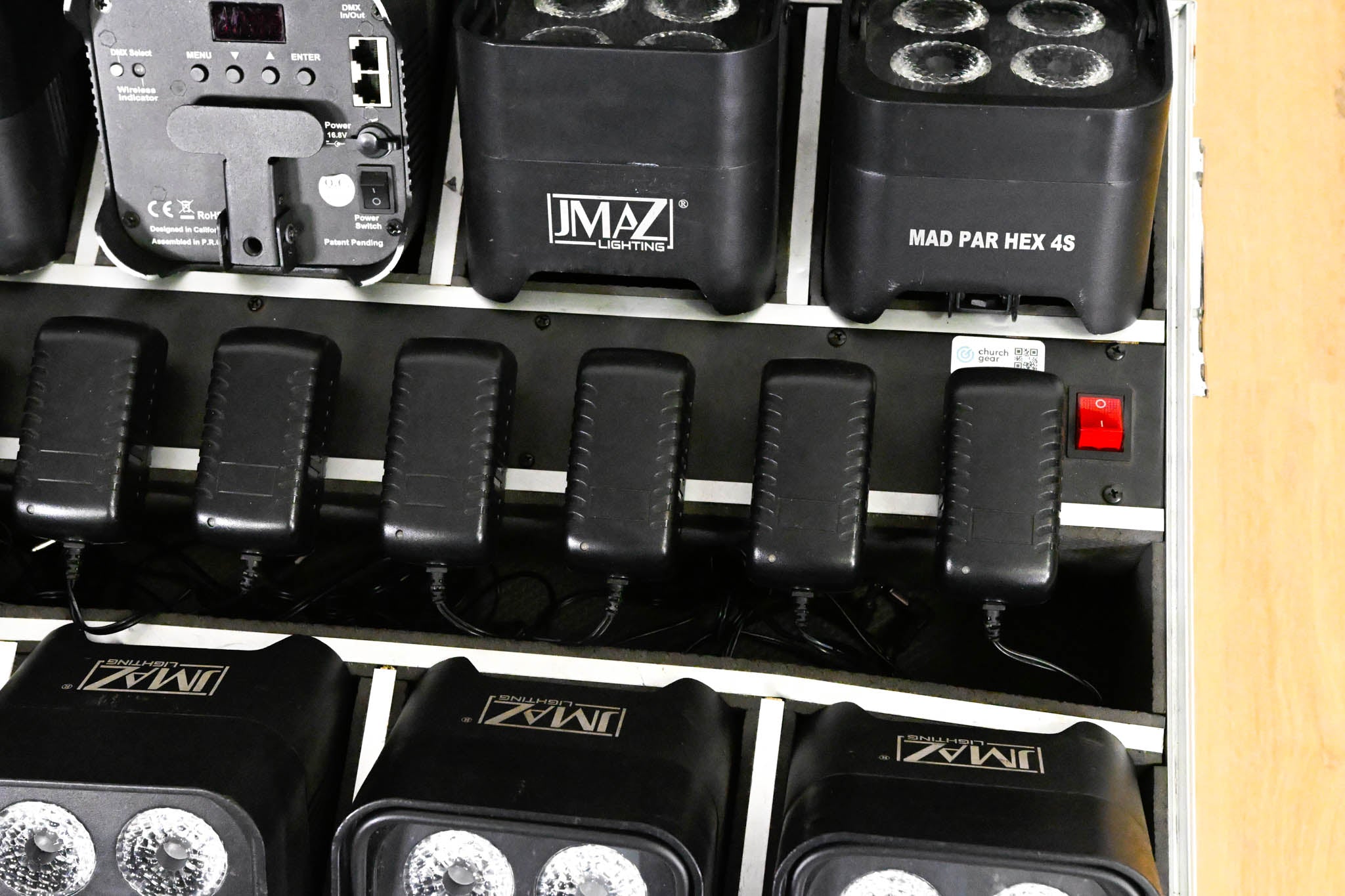 JMAZ Lighting MAD PAR HEX 4S Battery LED Uplight Kit w/ Charging Case