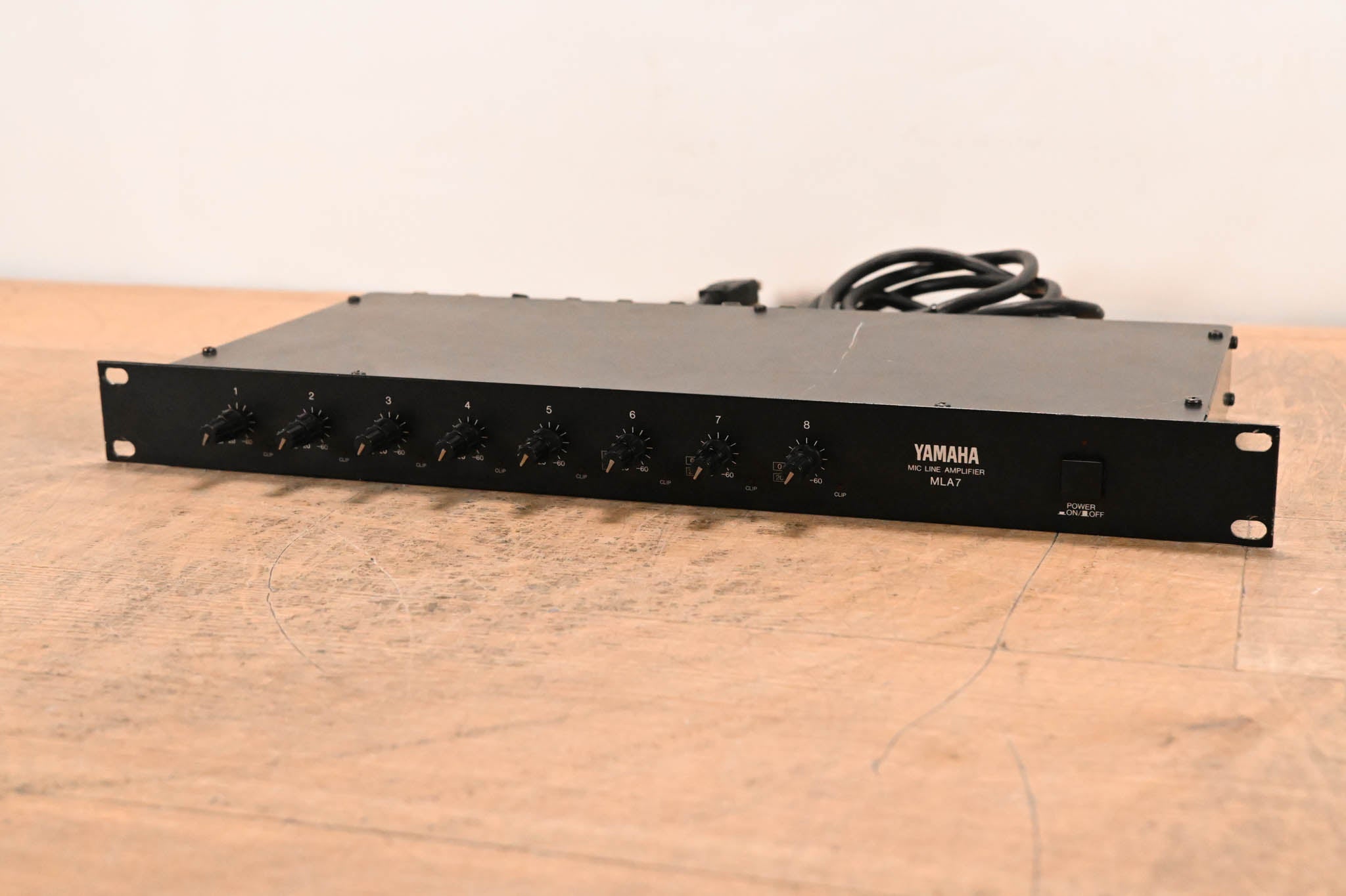 Yamaha MLA7 8-Channel Microphone/Line Amplifier