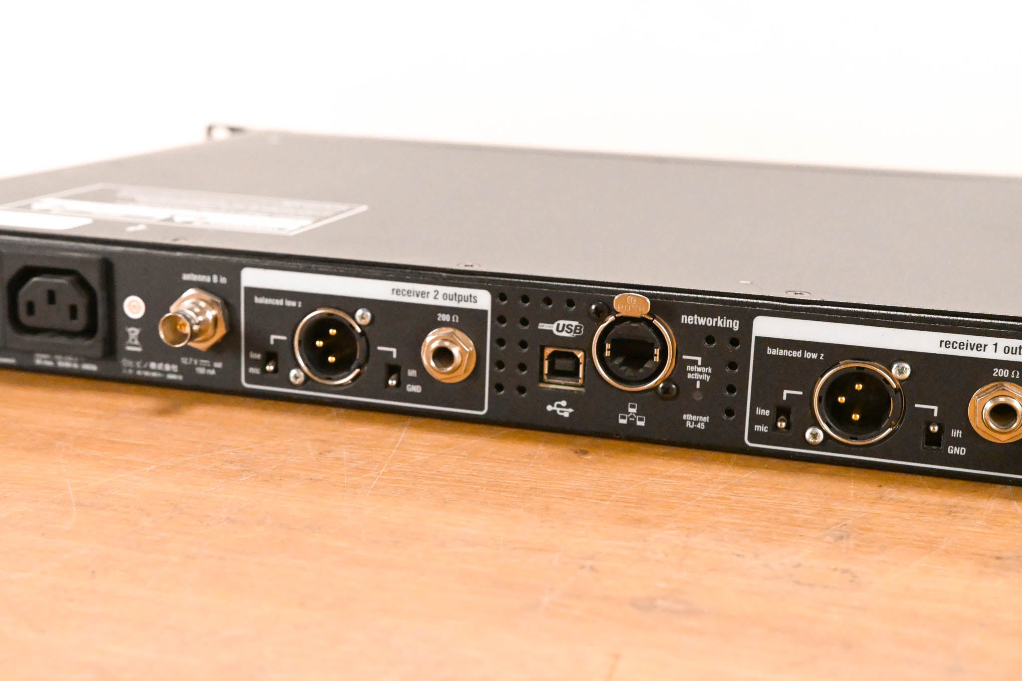 Shure UR4D Dual-Channel UHF Wireless Receiver - H4 Band: 518-578 MHz