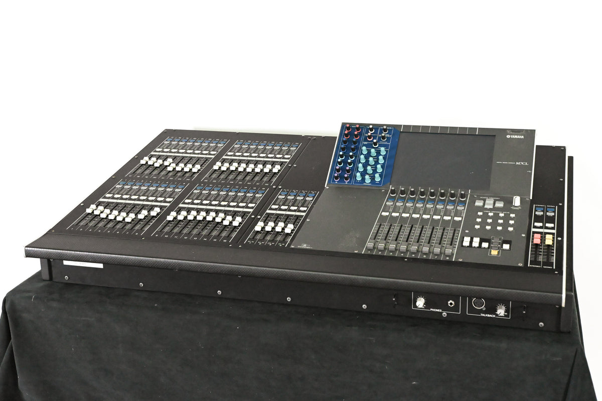 Yamaha M7CL-32 32-Channel Digital Audio Mixing Console