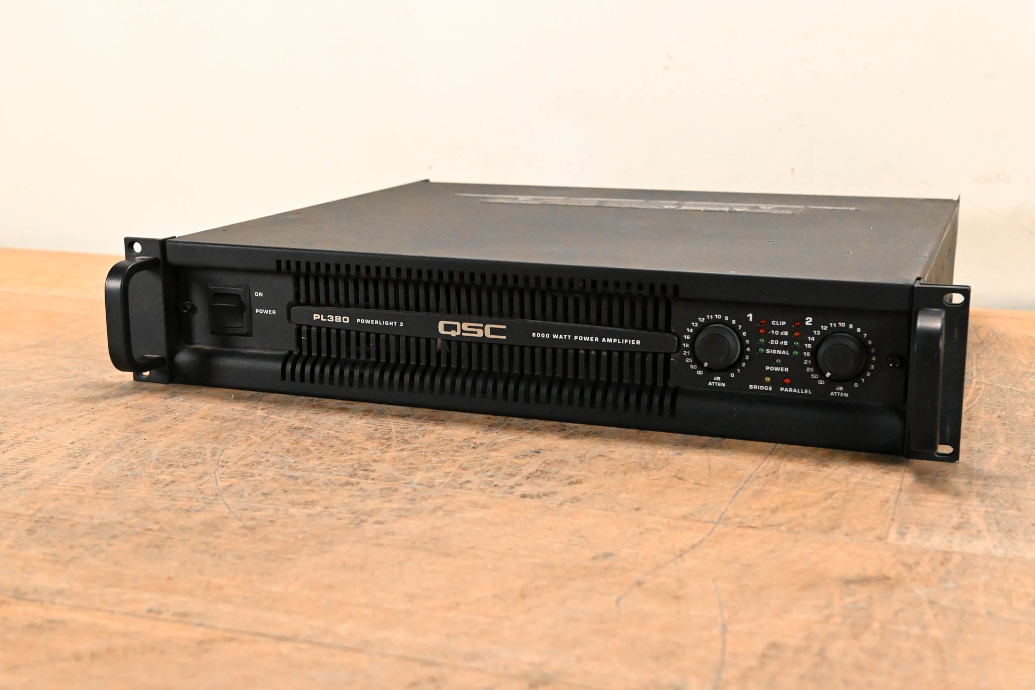 QSC PL380 Powerlight 3 Series 2-Channel Power Amplifier