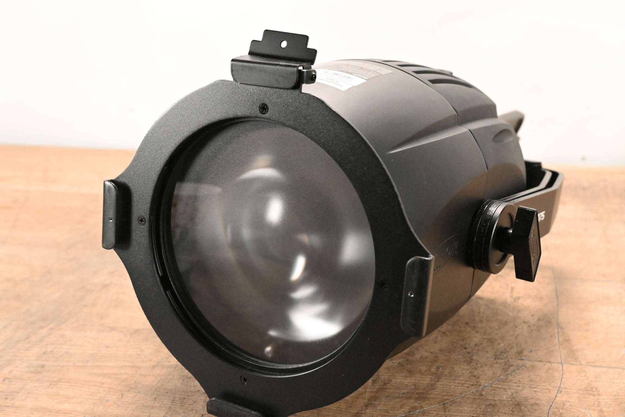 Elation Fuze Par Z175 175W RGBW COB LED Par Can with Motorized Zoom