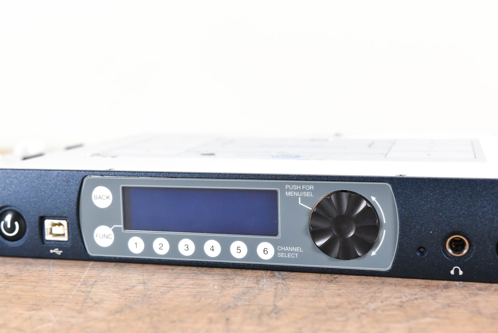 Lectrosonics Venue2 VRM2WBL Receiver with six B1 Modules NO POWER SUPPLY