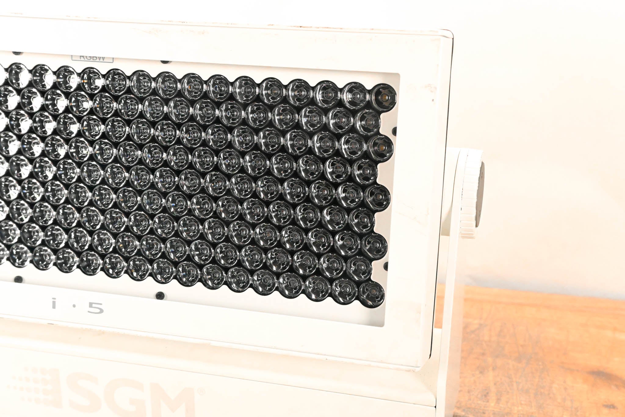 SGM i·5 RGBW POI Outdoor LED Wash Light
