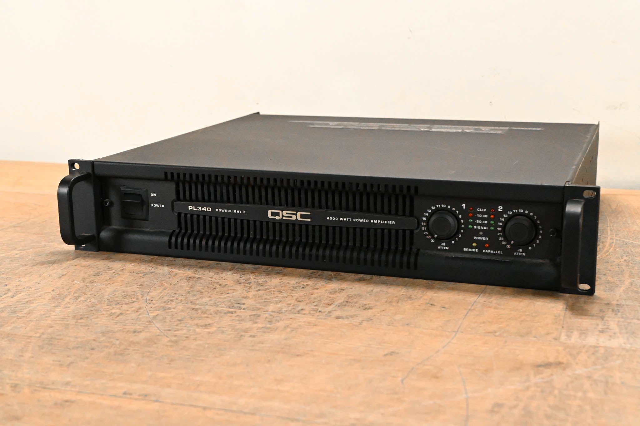 QSC PL340 Powerlight 3 Series 2-Channel Power Amplifier