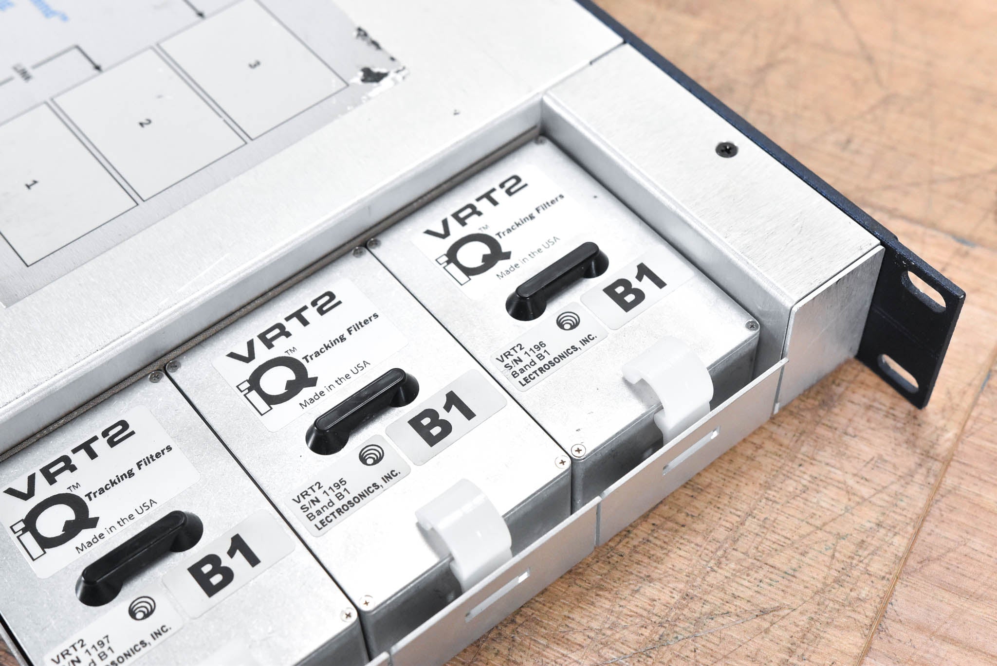 Lectrosonics Venue2 VRM2WBL Receiver with six B1 Modules NO POWER SUPPLY