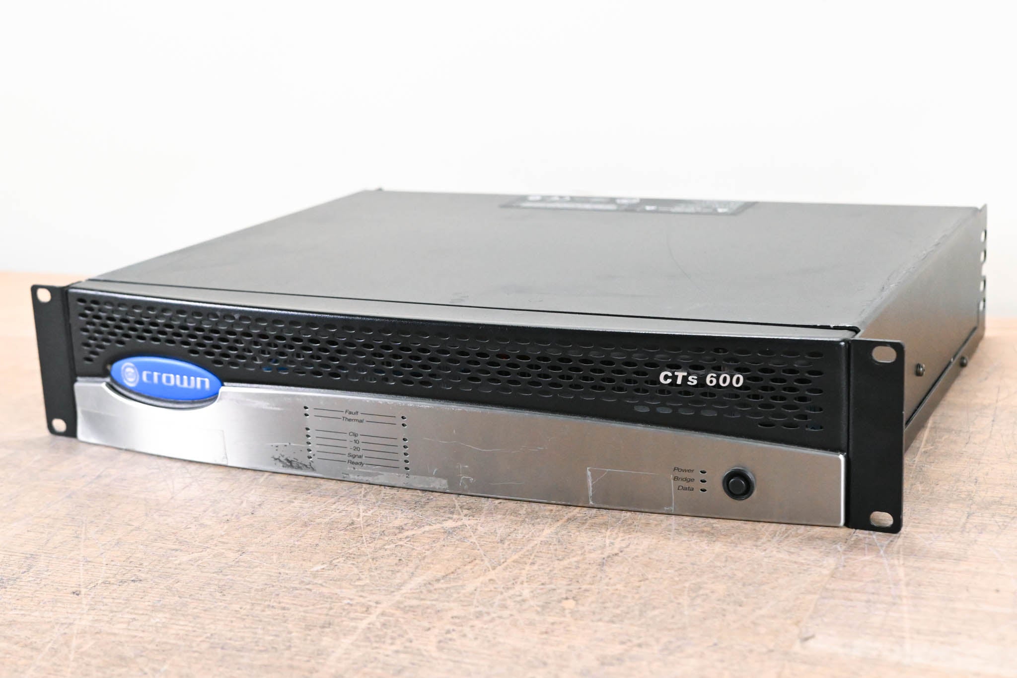 Crown CTs 600 Two-Channel 300W Power Amplifier