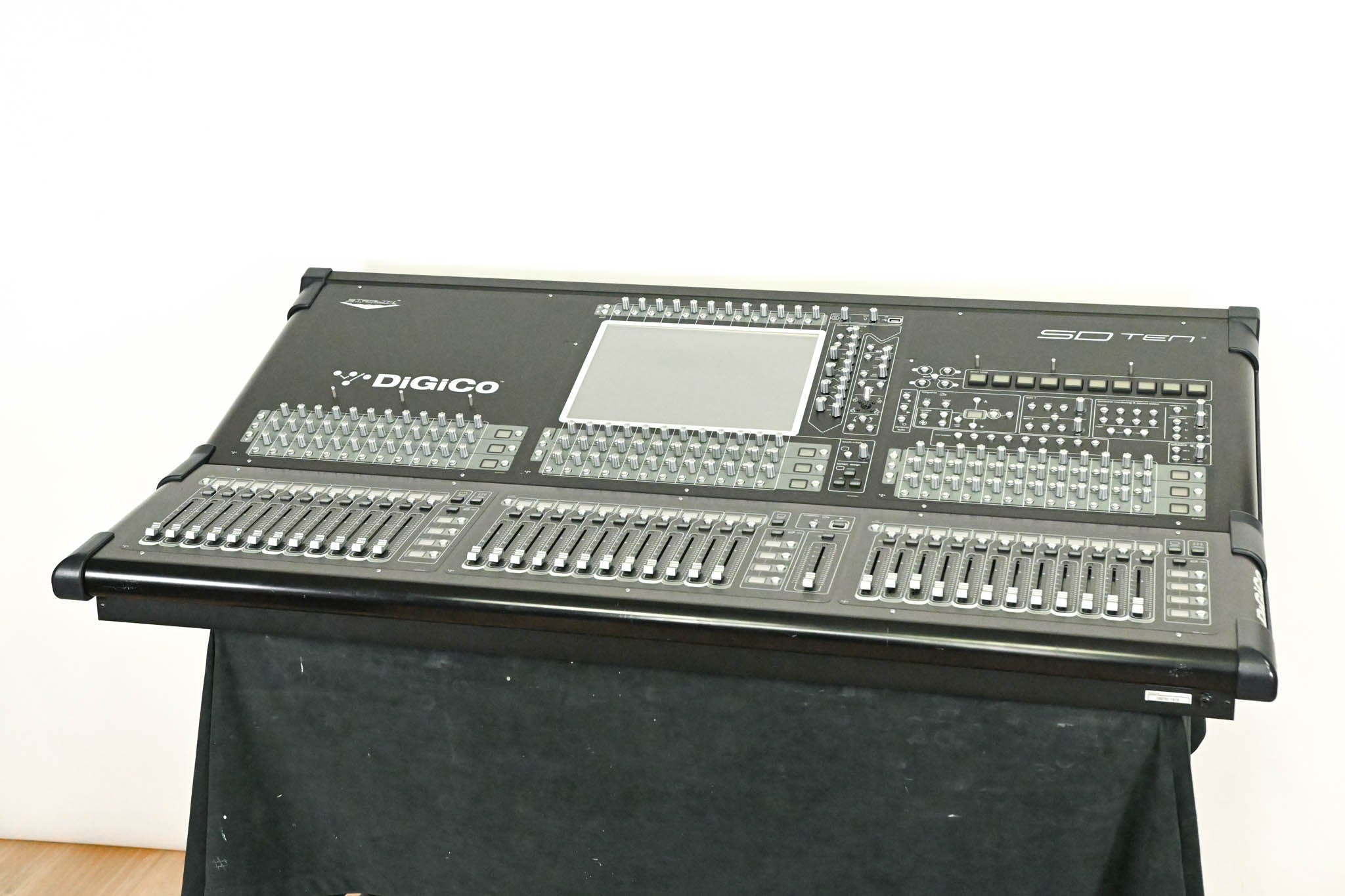 DiGiCo SD10 Digital Mixing Console with Waves Card and ST Optical