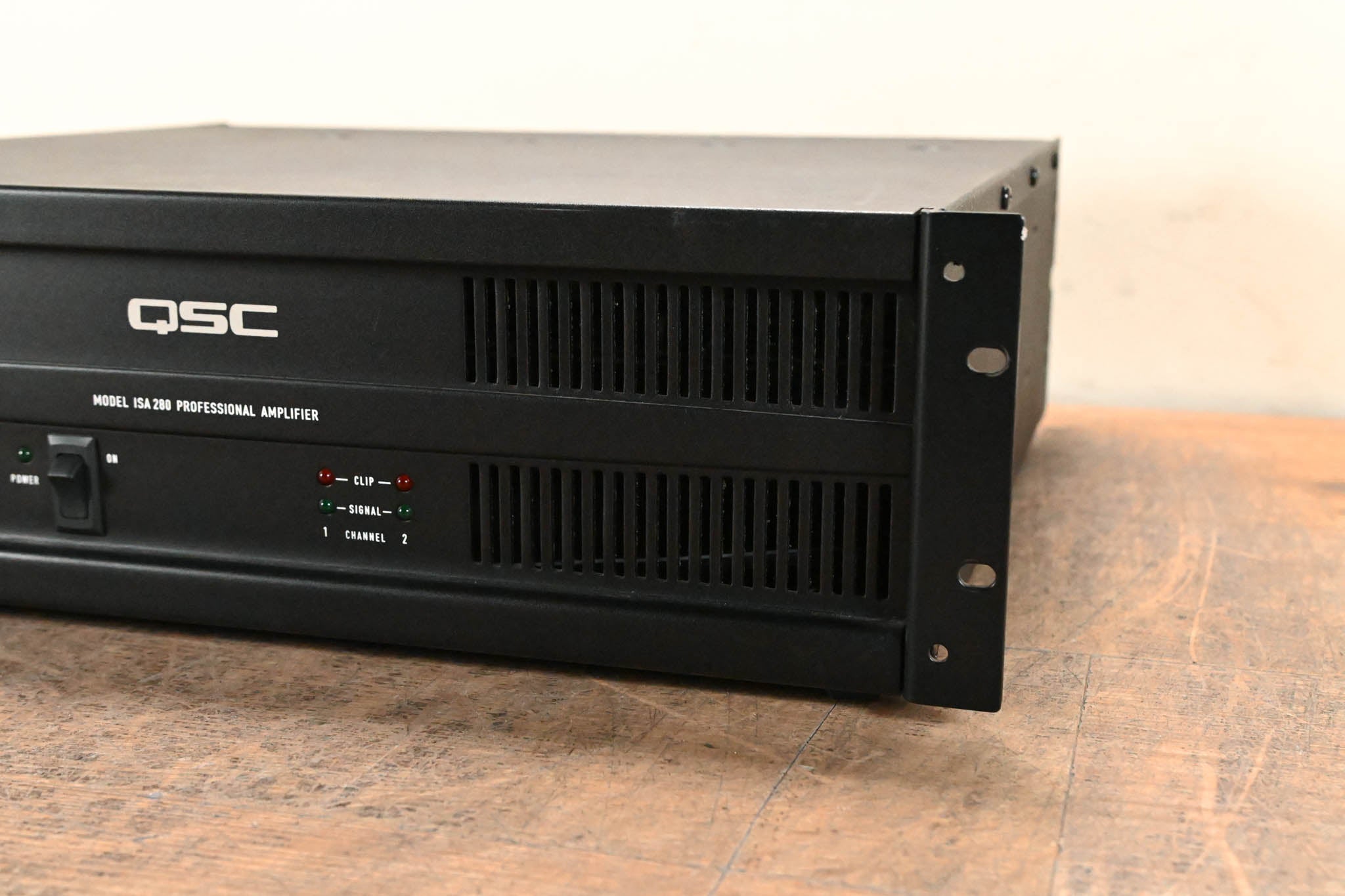 QSC ISA280 2-Channel Installation Power Amplifier