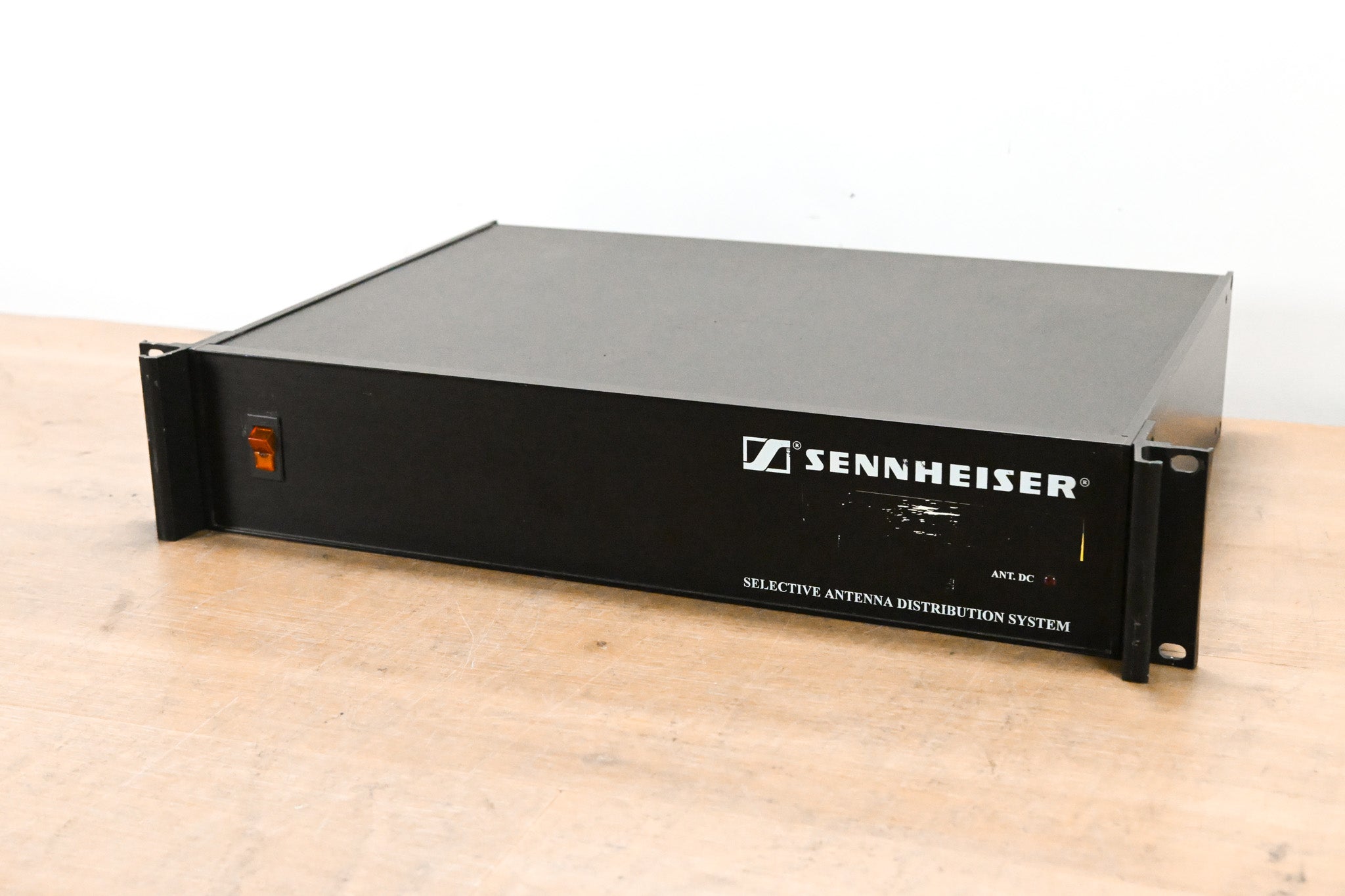 Sennheiser SAS108 Selective Antenna Distribution System 584-608 MHz