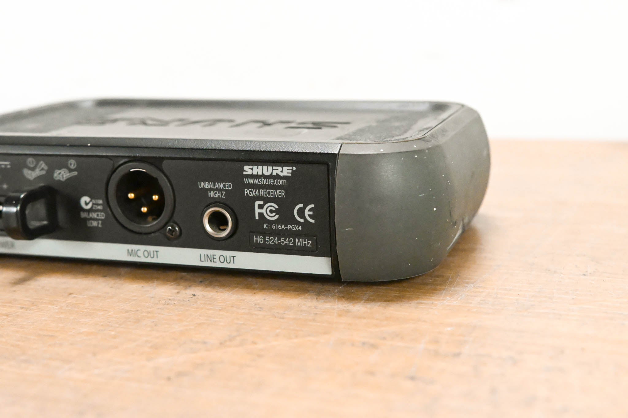 Shure PGX24/SM58 Handheld Wireless System - H6 Band (NO POWER SUPPLY)