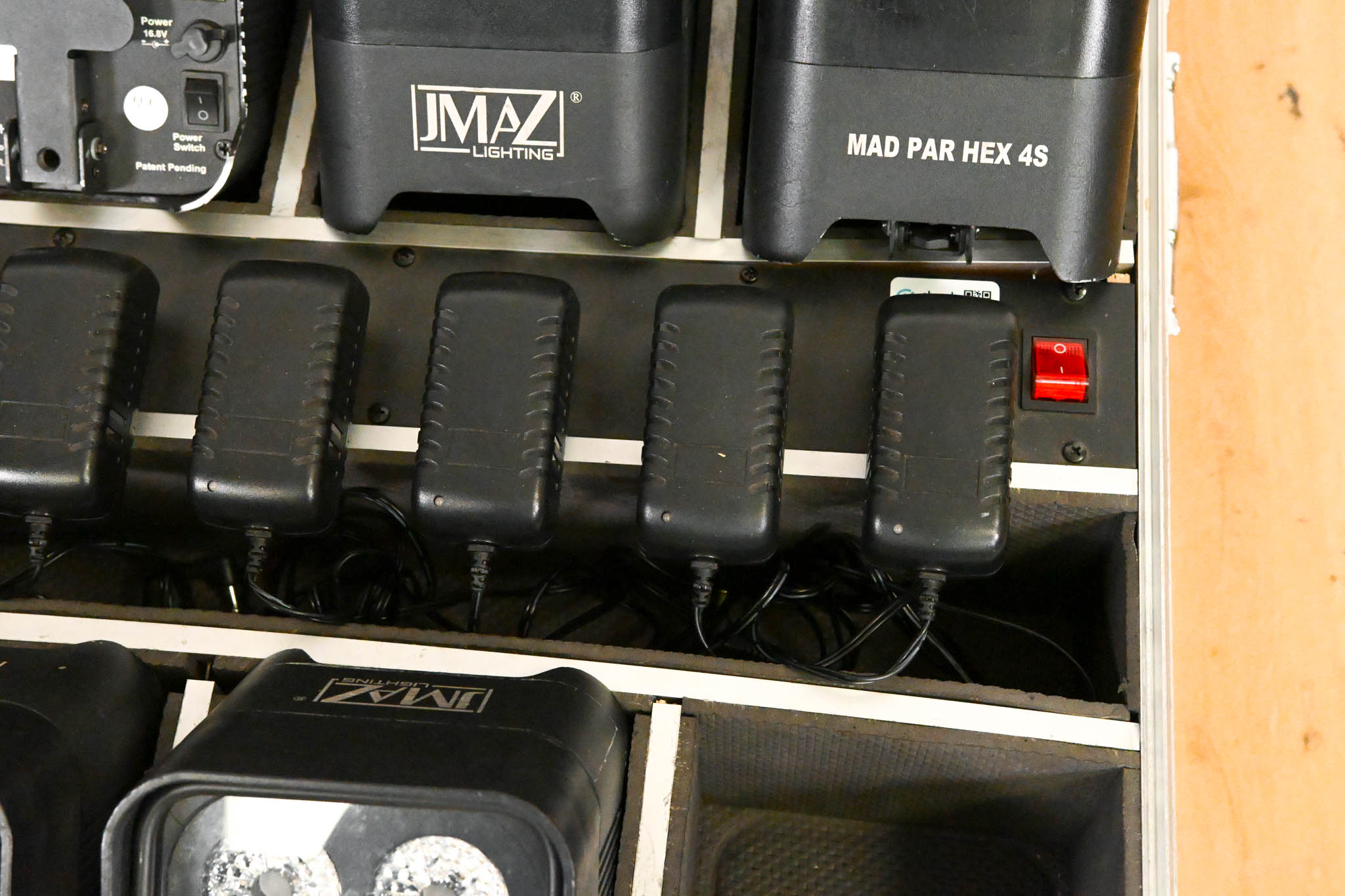 JMAZ Lighting MAD PAR HEX 4S 9x Battery LED Uplights w/ Charging Case