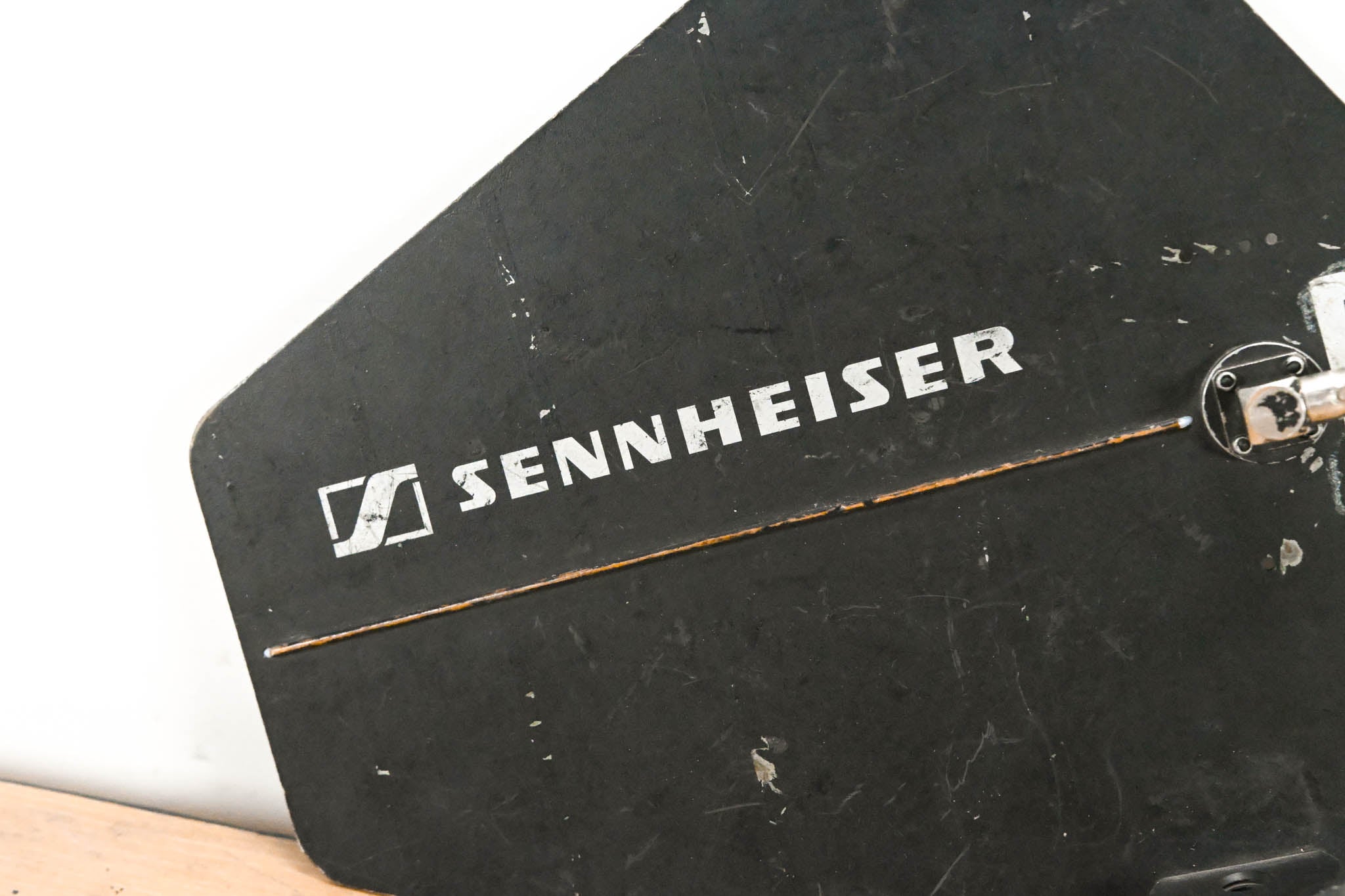 Sennheiser A 2003-UHF Passive Directional Antenna