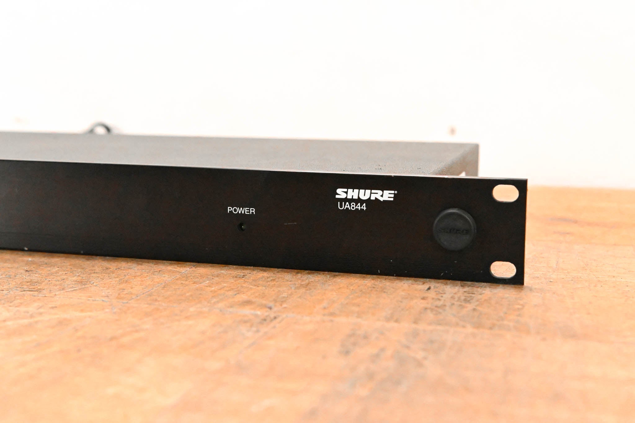 Shure UA844US Wideband UHF Antenna and Power Distributor