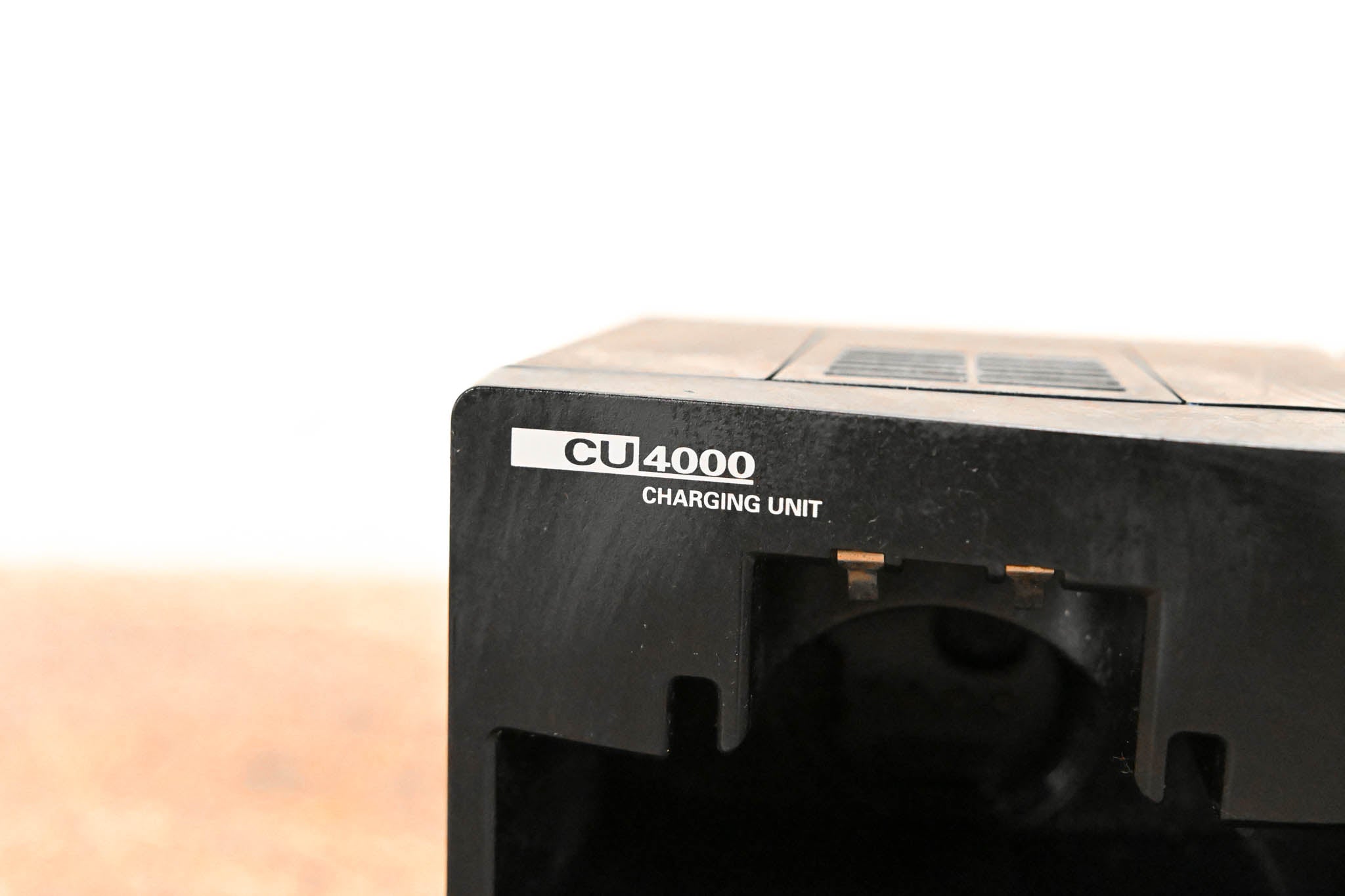 AKG CU4000 Charging Unit for HT4500 and PT4500 (NO POWER SUPPLY)