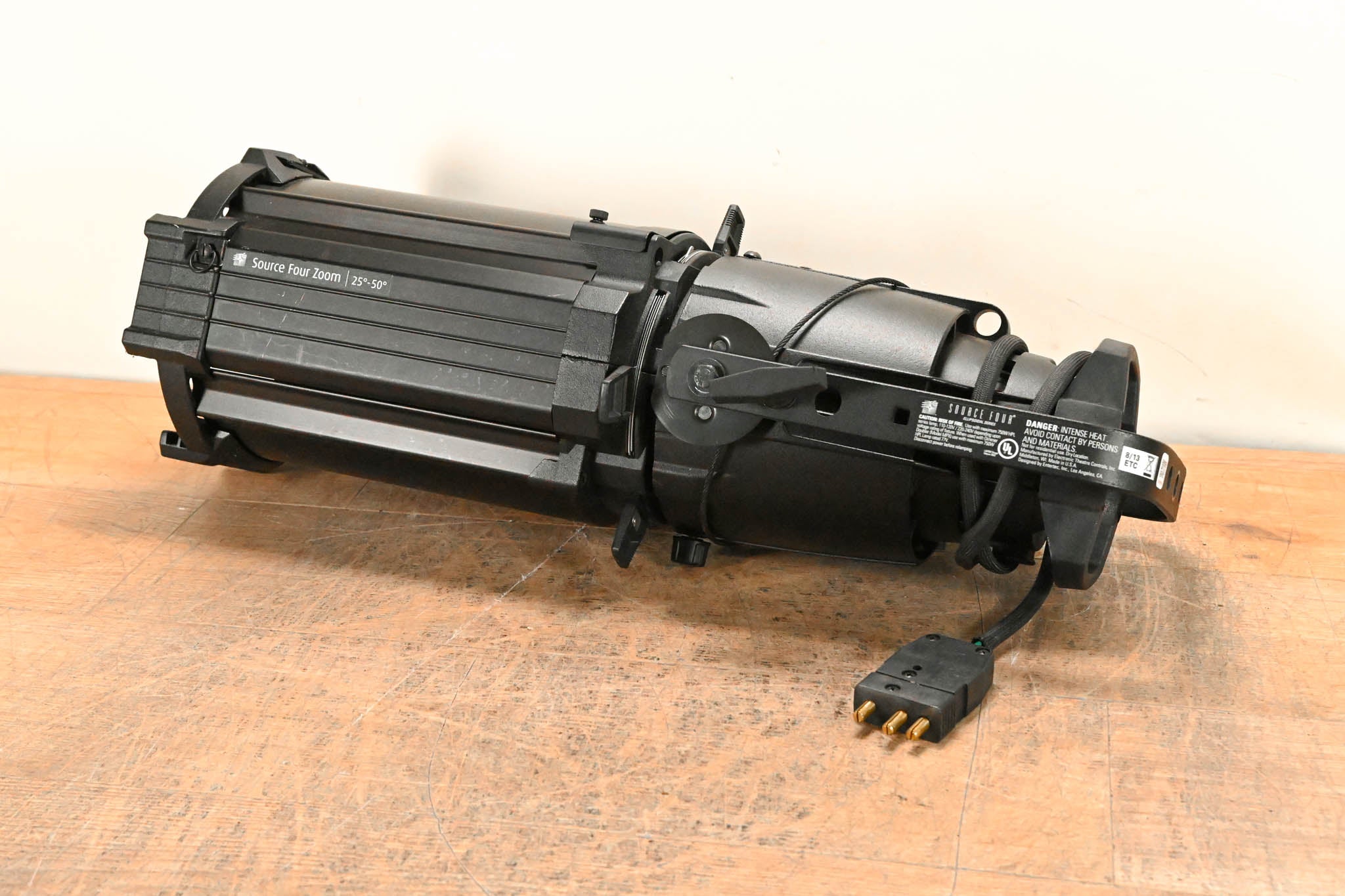 ETC Source Four Zoom 25-50 Degree 750 Ellipsoidal Light