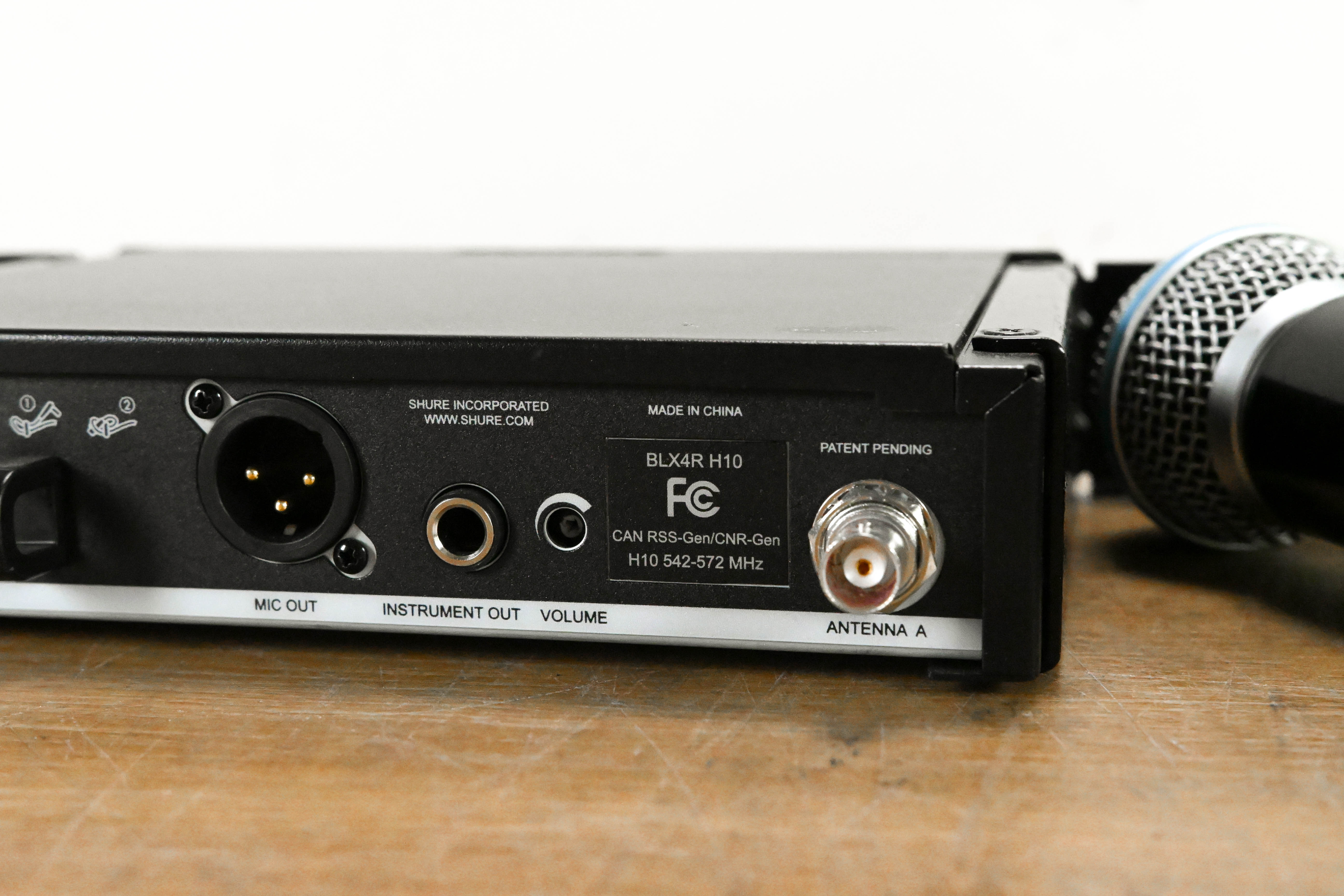 Shure BLX24R/B58 Handheld Wireless System - H10 Band (NO POWER SUPPLY)