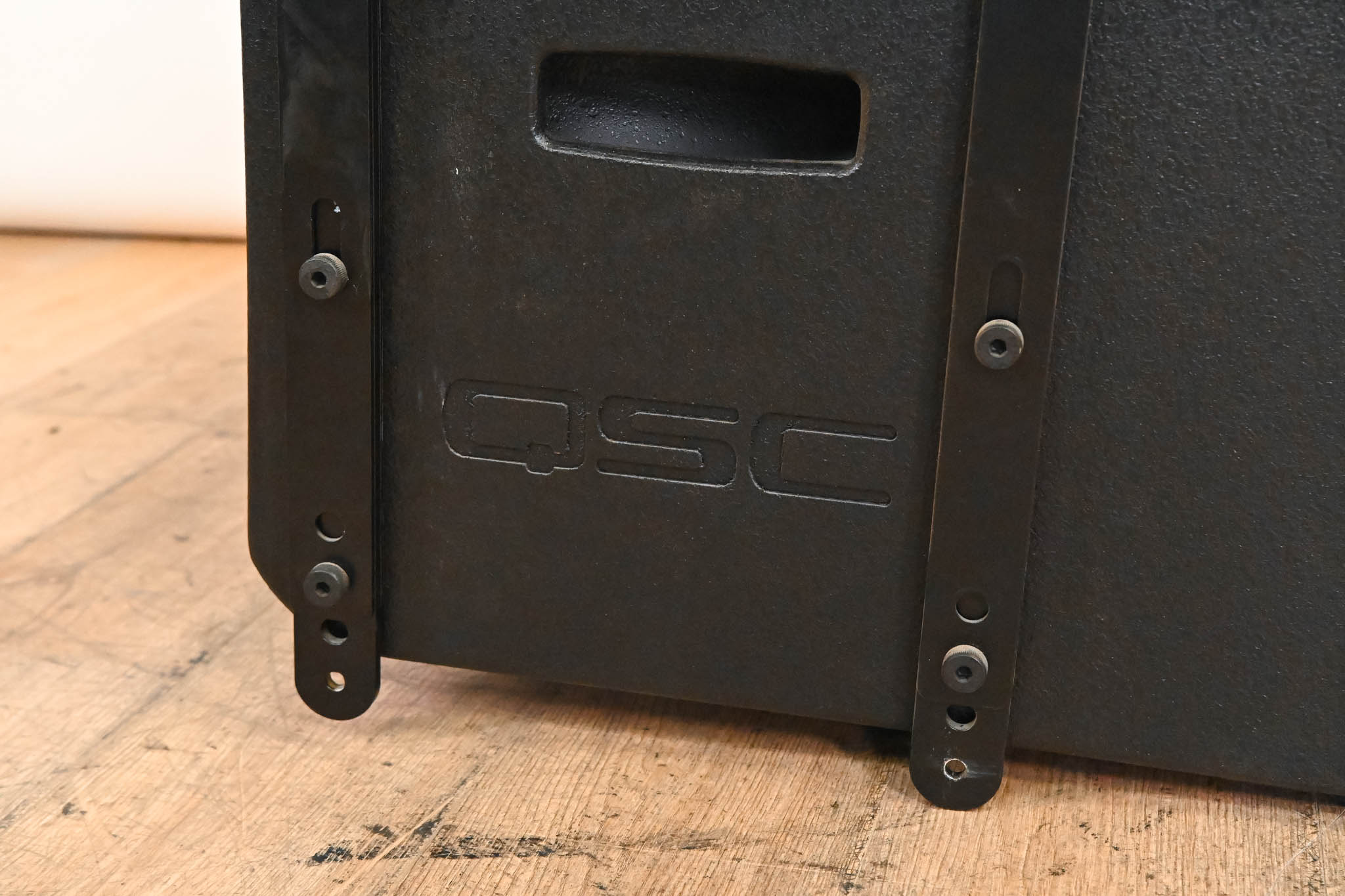 QSC WL118-sw 18" 850W Passive Line Array Subwoofer