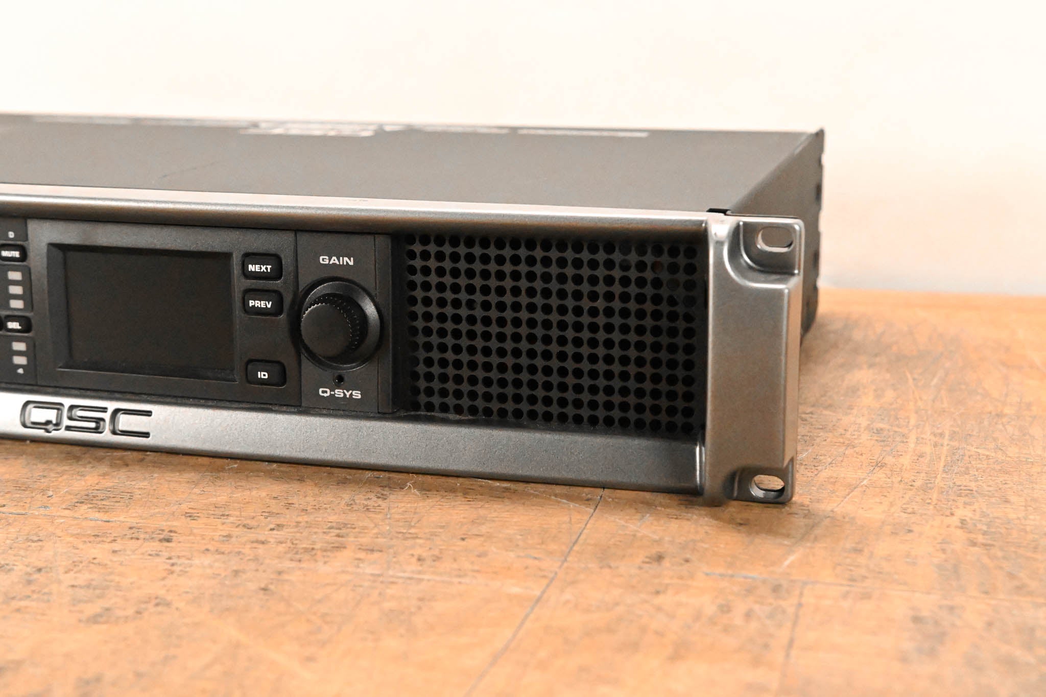 QSC CXD4.2Q 4-Channel, 2000W Network Amplifier