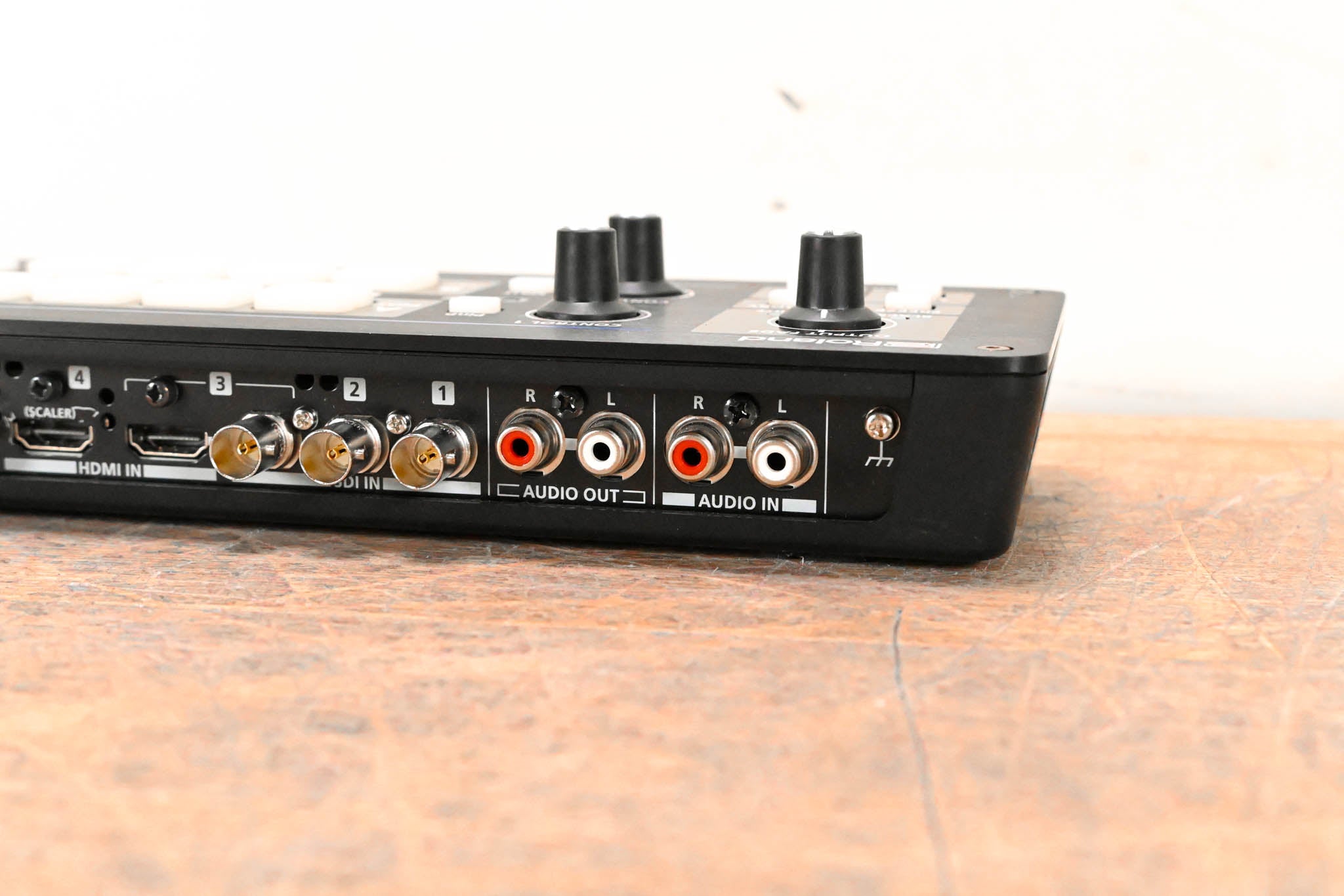 Roland V-1SDI 4-Channel 3G-SDI Video Switcher (NO POWER SUPPLY)