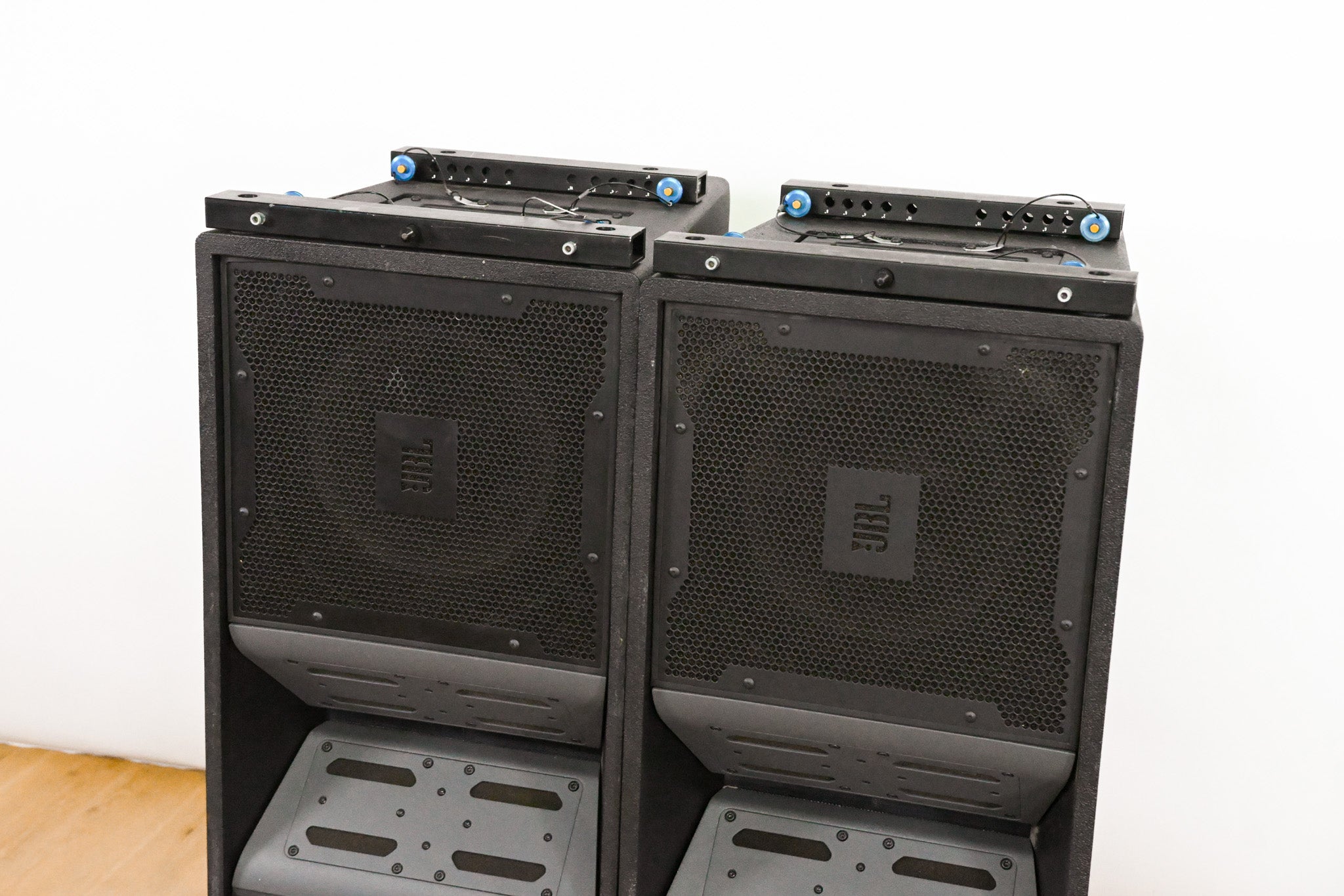 JBL VT4888DP Powered 3-Way Line Array Speaker (PAIR)