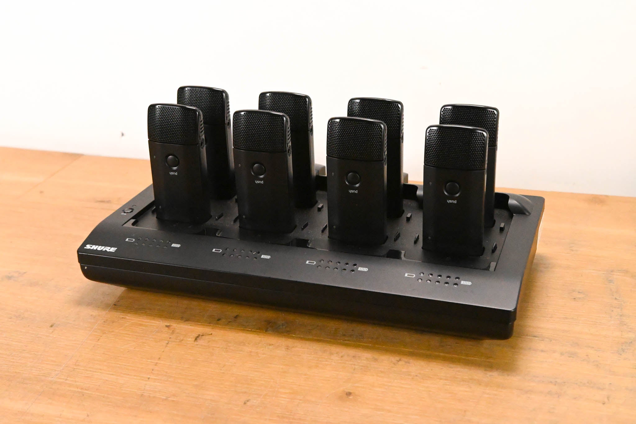 Shure MXWNCS8 Charging Station w/ MXW6 Boundary Mics (NO POWER SUPPLY)