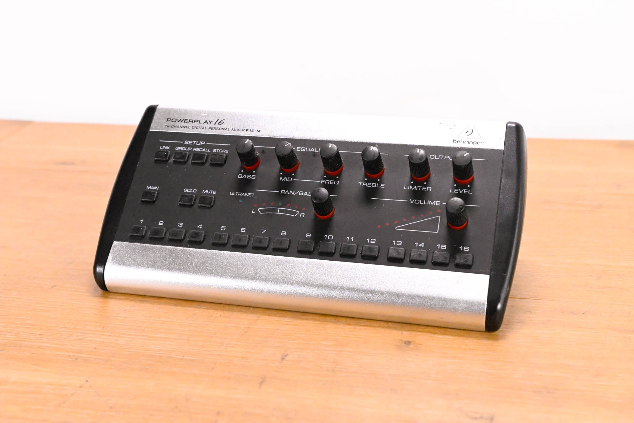 Behringer Powerplay P16-M 16-Channel Digital Personal Mixer
