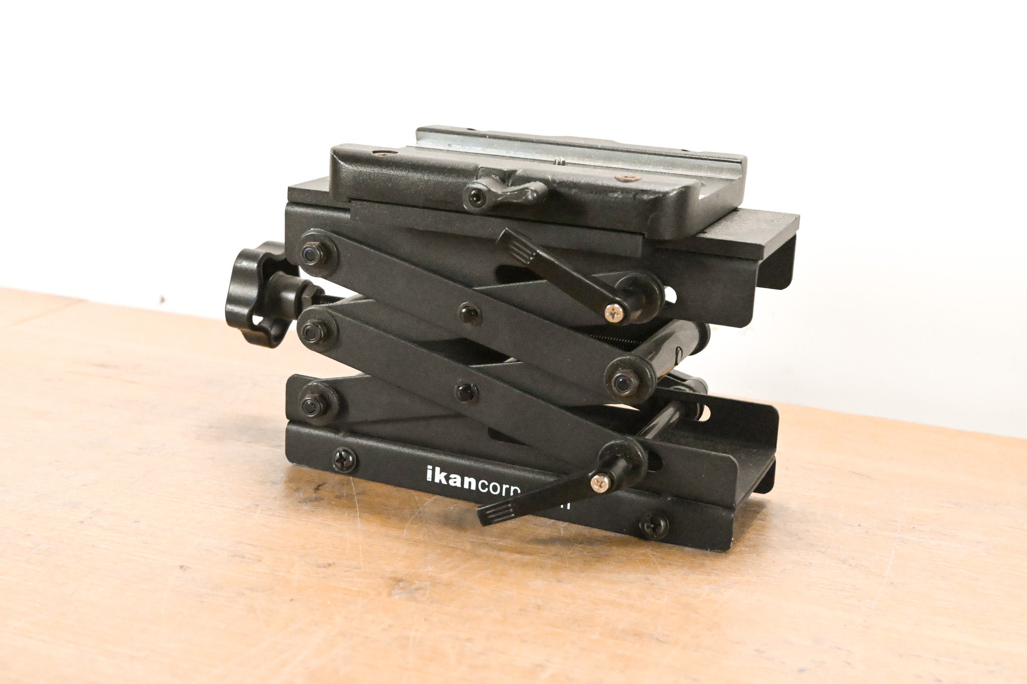 Ikan Adjustable Scissor Lift Camera Riser