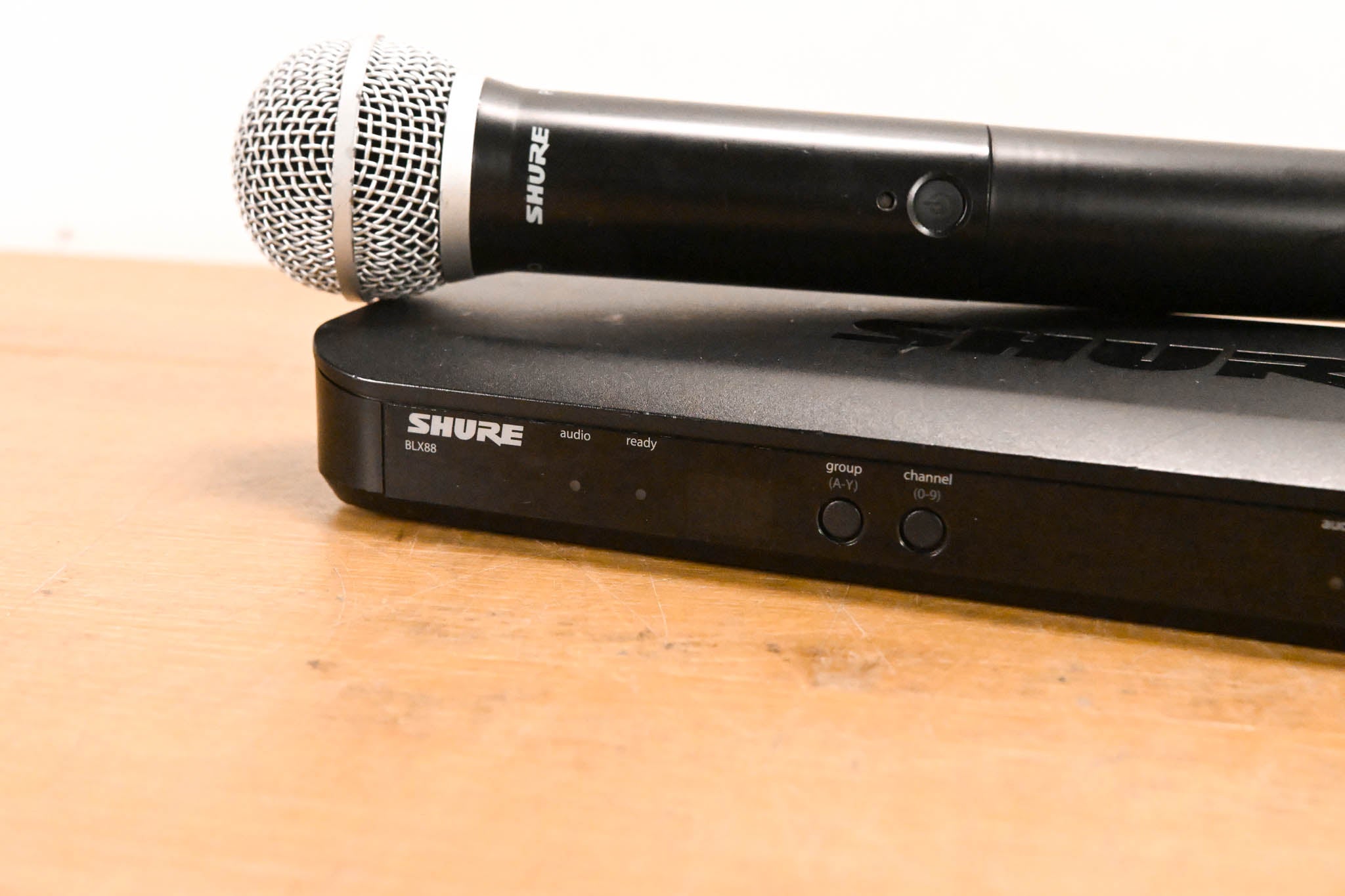 Shure BLX88 Receiver with BLX2/PG58 Transmitter - J10 (NO POWER SUPPLY)