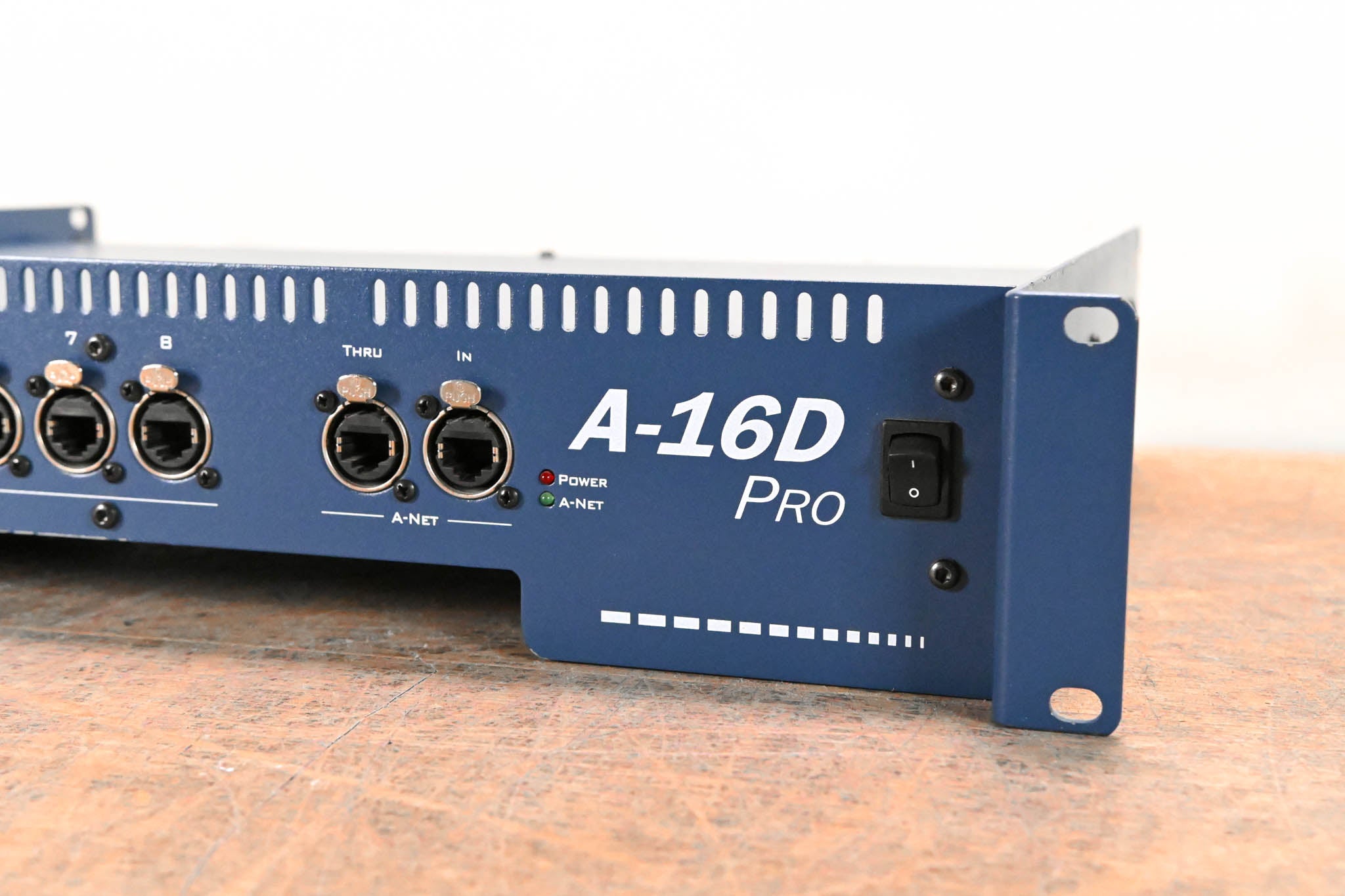 Aviom A-16D Pro A-Net Distributor